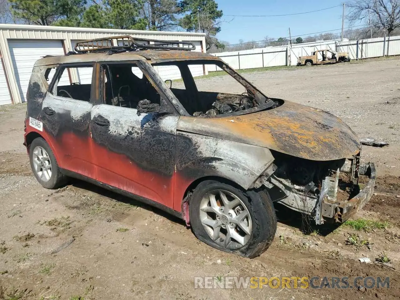 4 Photograph of a damaged car KNDJ23AU8M7125777 KIA SOUL 2021