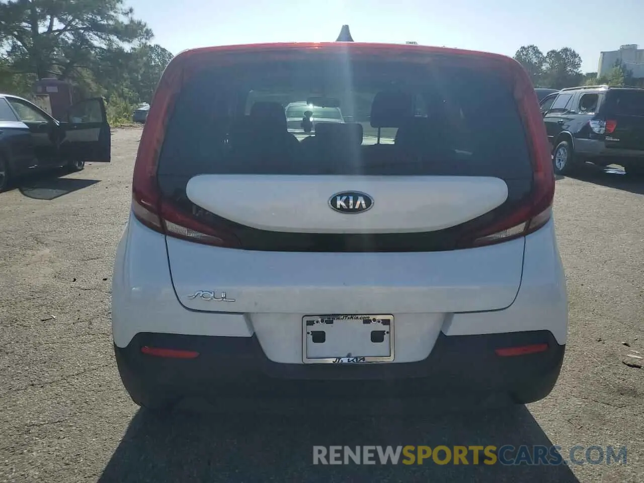6 Photograph of a damaged car KNDJ23AU8M7736540 KIA SOUL 2021