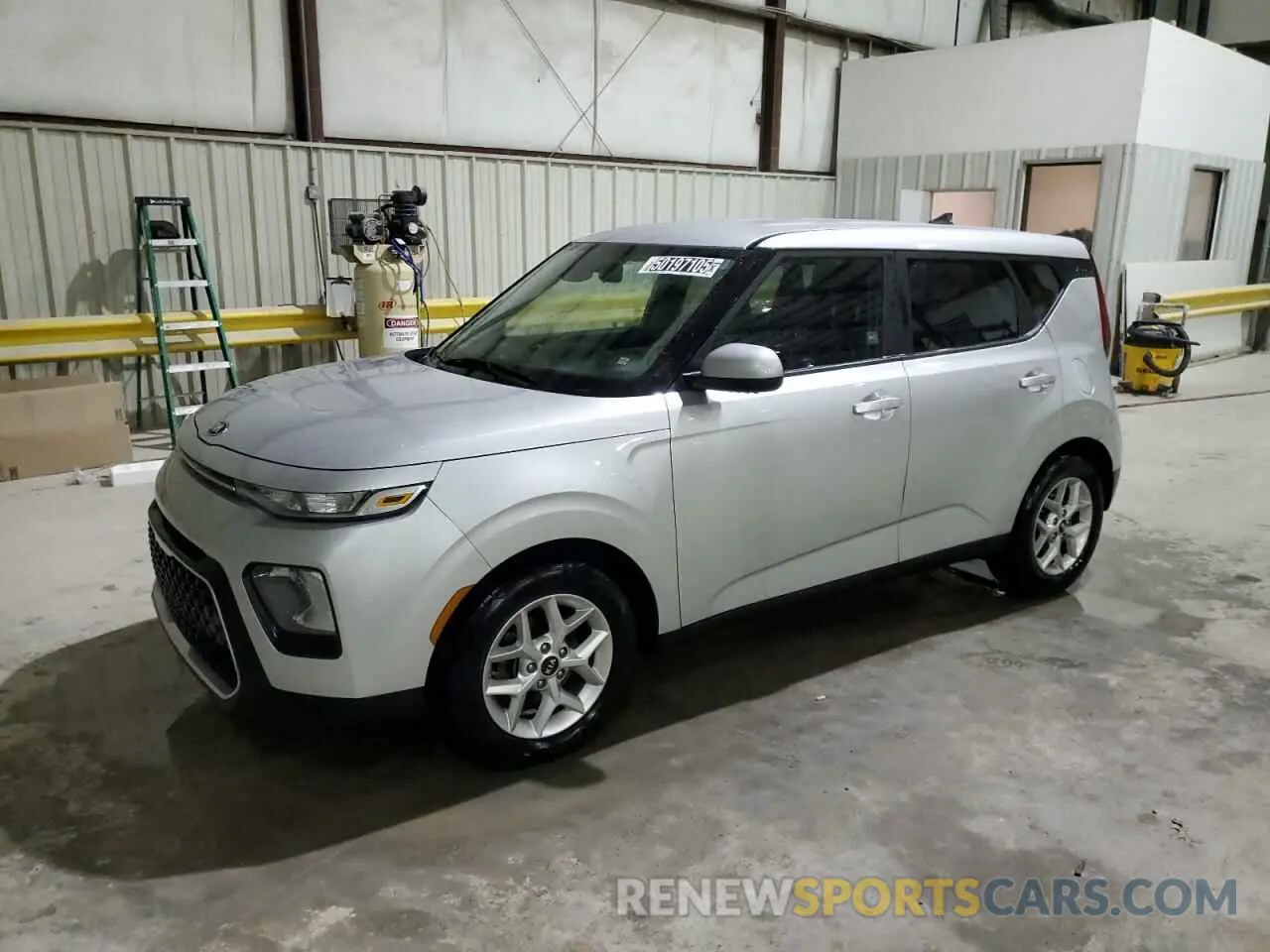 1 Photograph of a damaged car KNDJ23AU8M7740006 KIA SOUL 2021