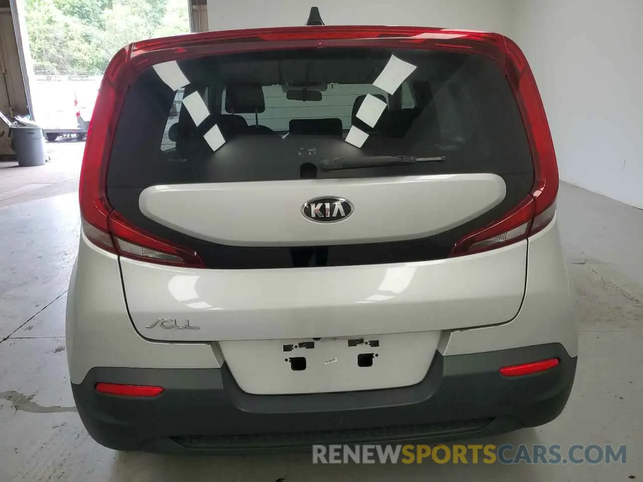 6 Photograph of a damaged car KNDJ23AU8M7762443 KIA SOUL 2021