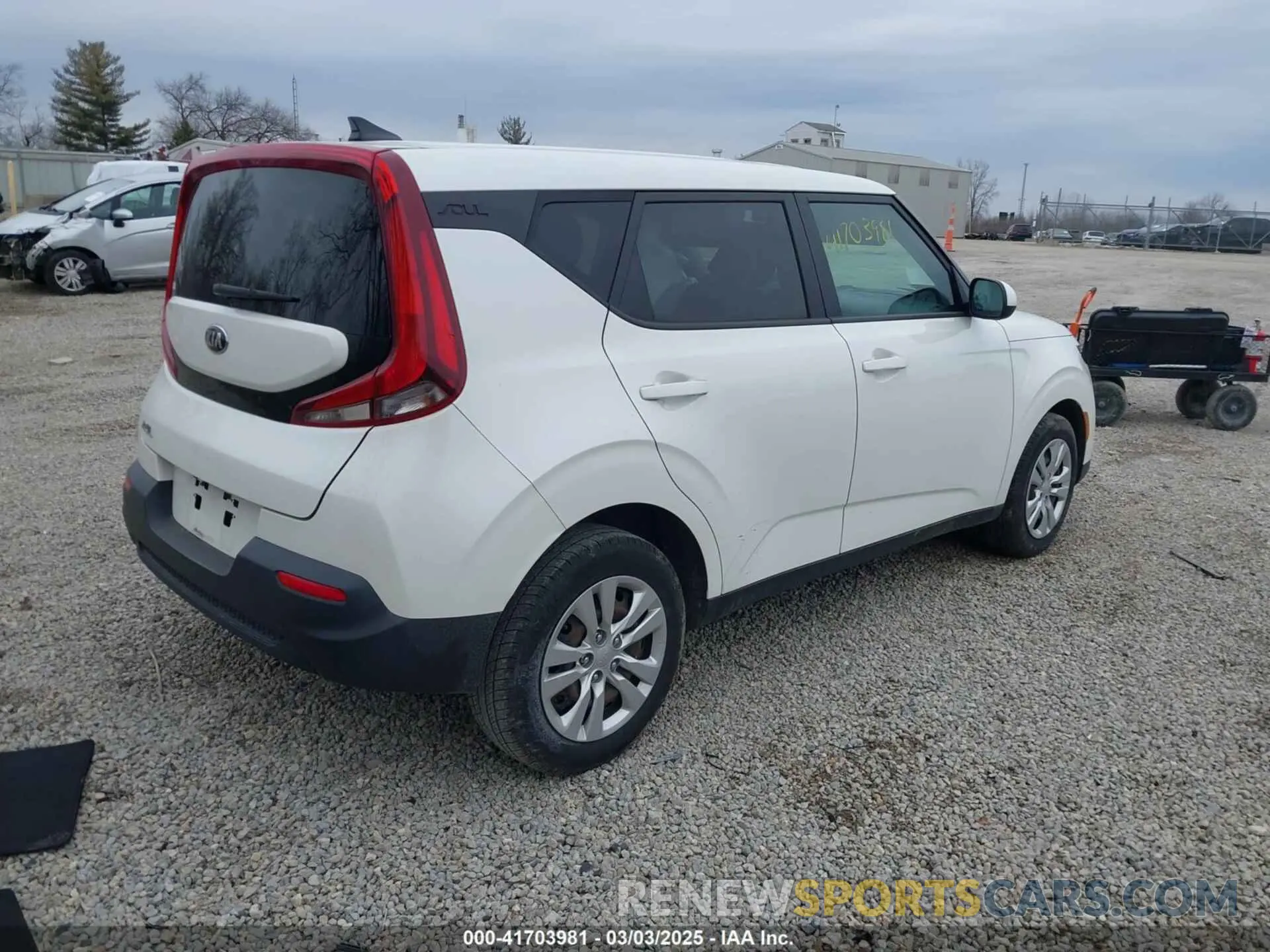 4 Photograph of a damaged car KNDJ23AU8M7767416 KIA SOUL 2021