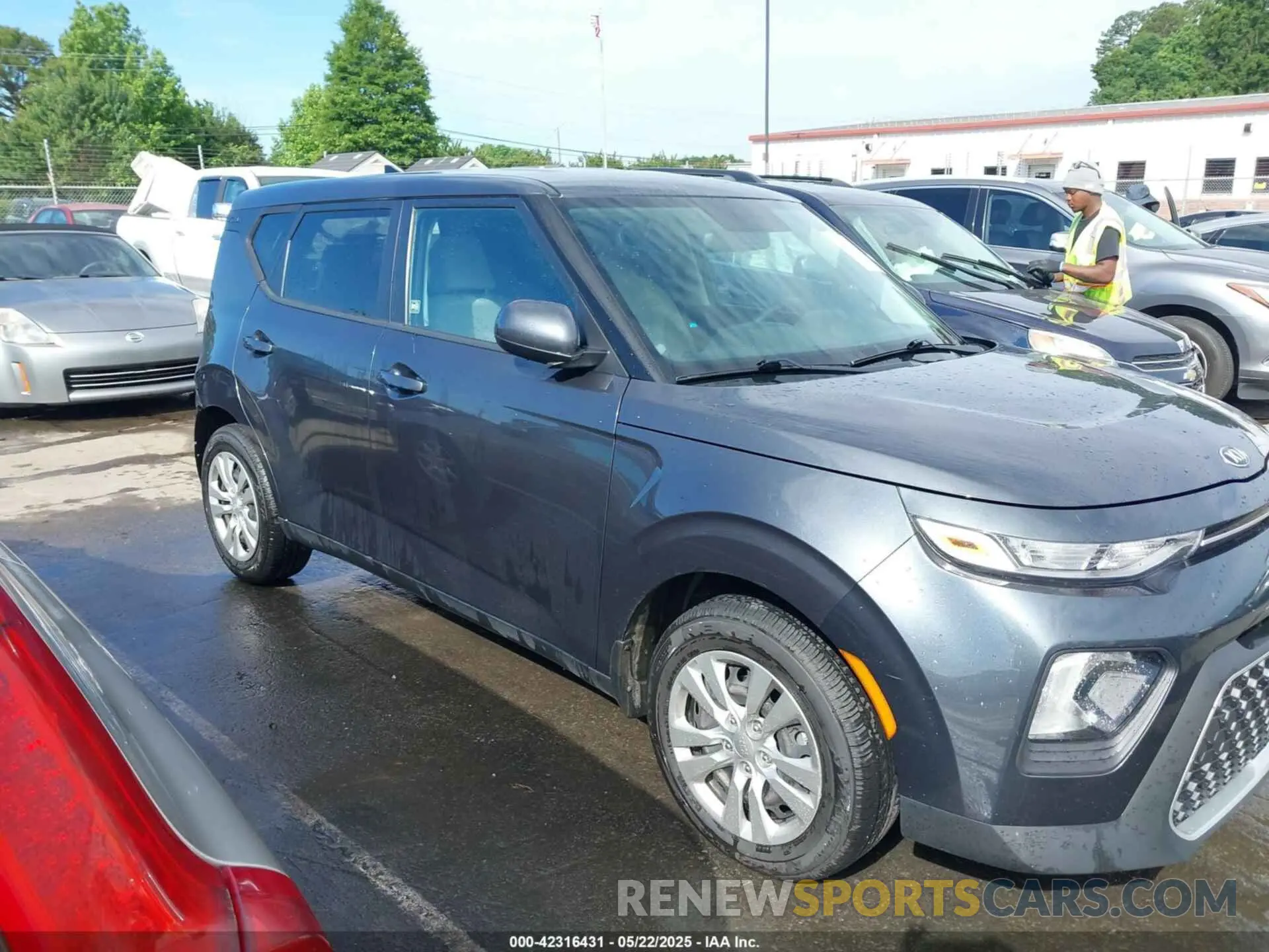 13 Photograph of a damaged car KNDJ23AU8M7767674 KIA SOUL 2021