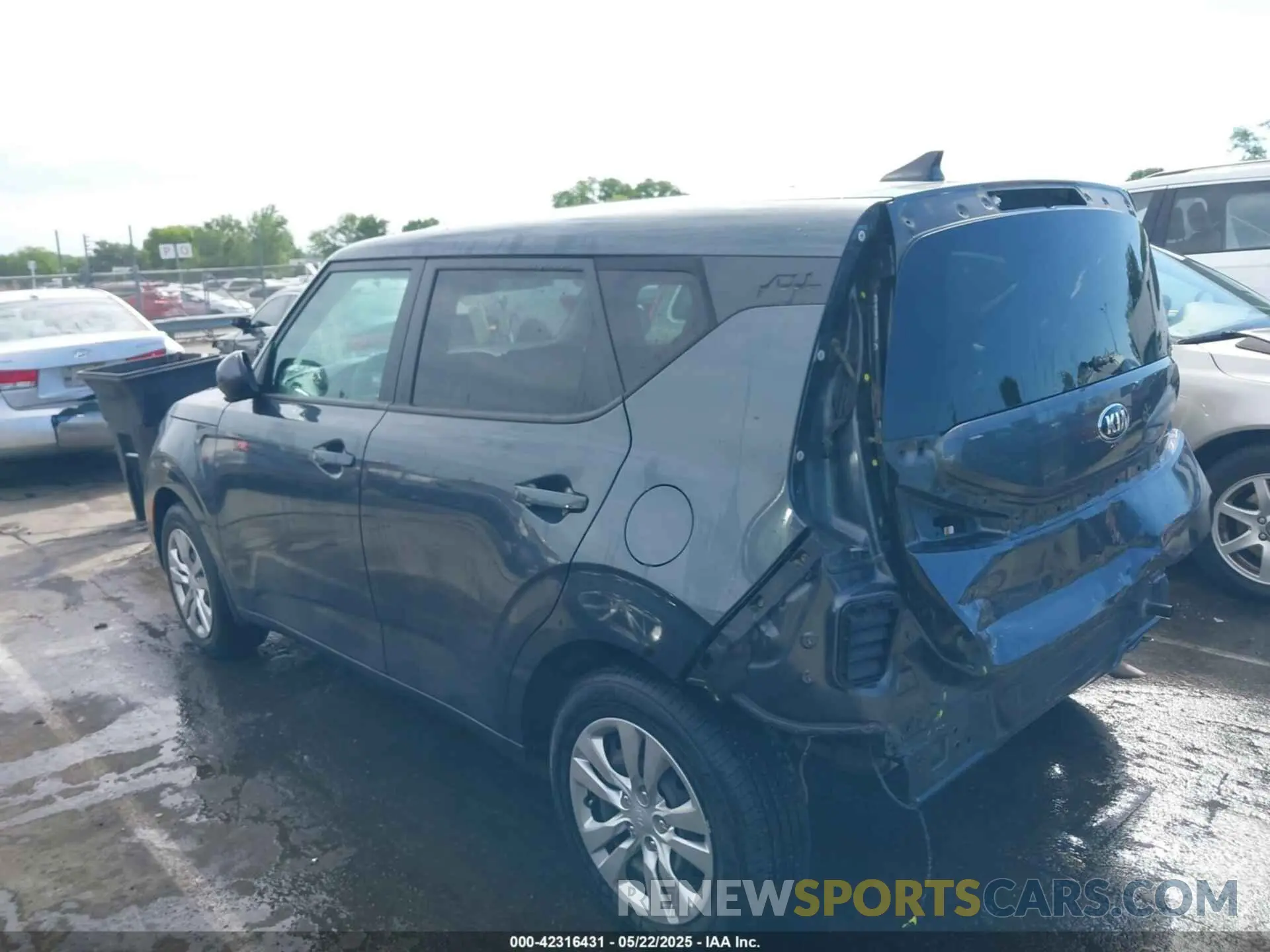 14 Photograph of a damaged car KNDJ23AU8M7767674 KIA SOUL 2021