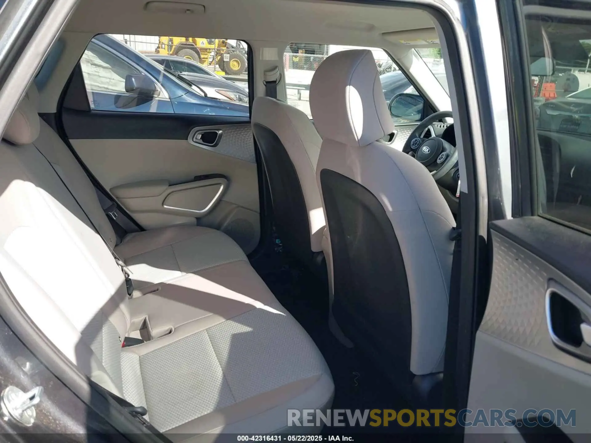 8 Photograph of a damaged car KNDJ23AU8M7767674 KIA SOUL 2021