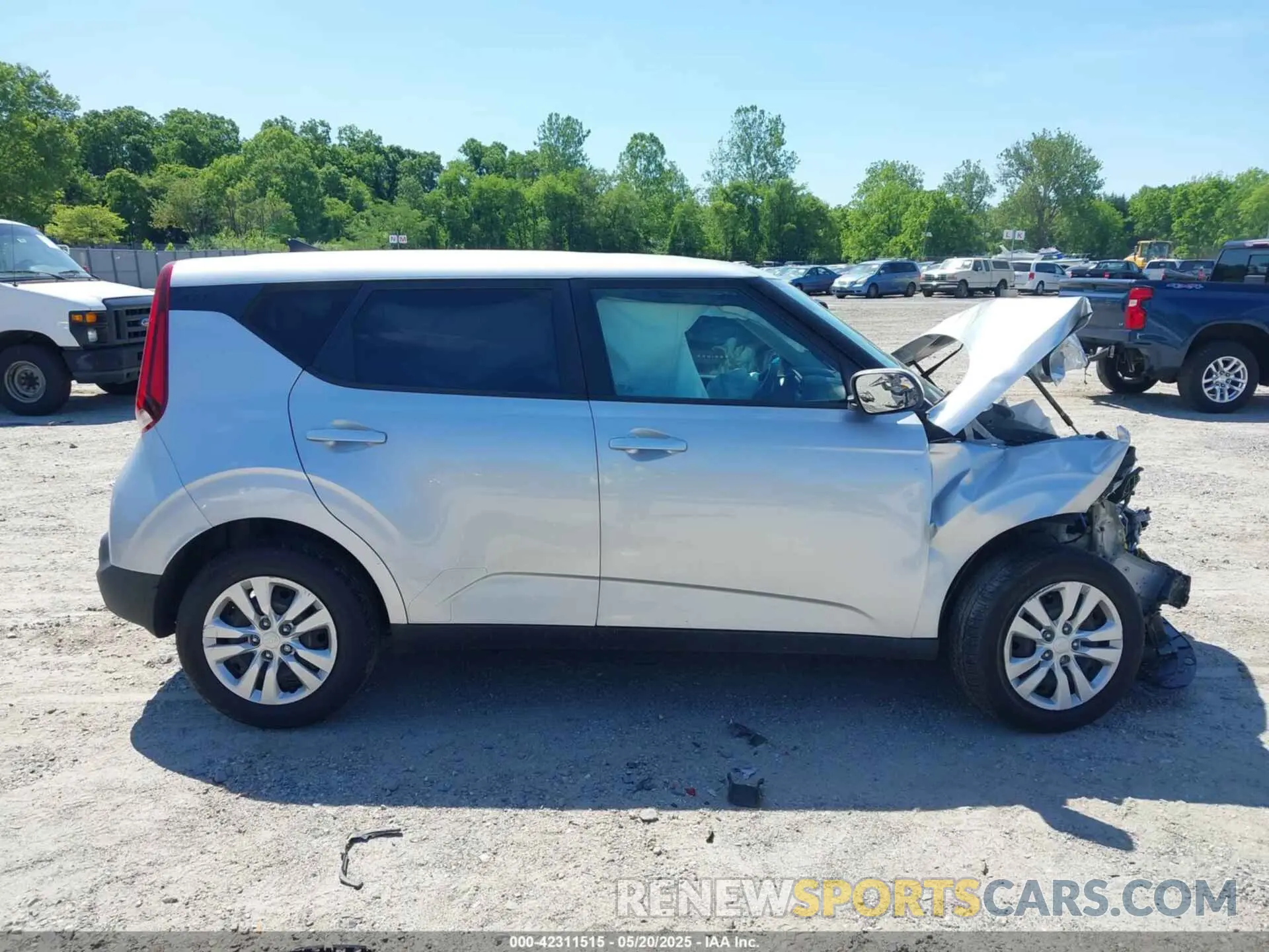 14 Photograph of a damaged car KNDJ23AU8M7768193 KIA SOUL 2021