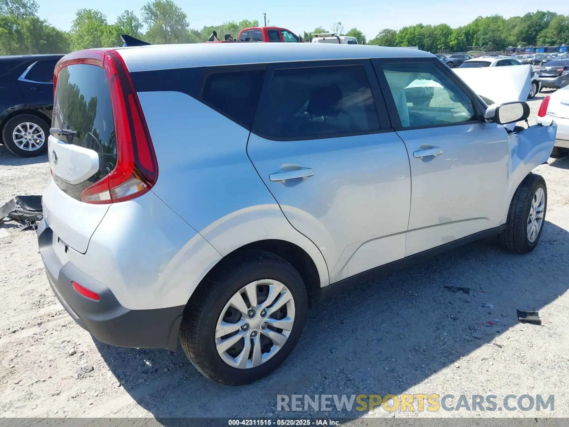 4 Photograph of a damaged car KNDJ23AU8M7768193 KIA SOUL 2021