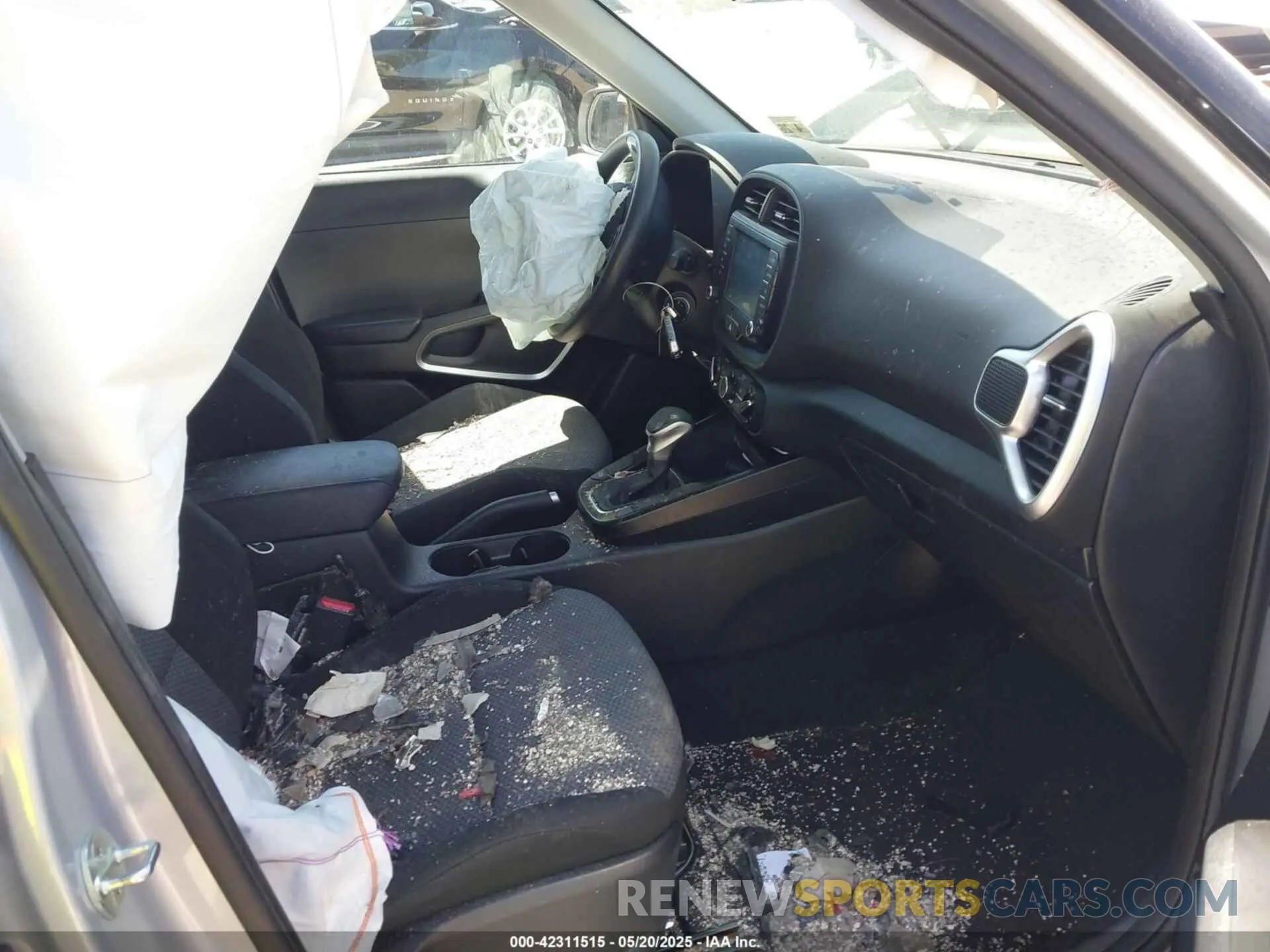 5 Photograph of a damaged car KNDJ23AU8M7768193 KIA SOUL 2021