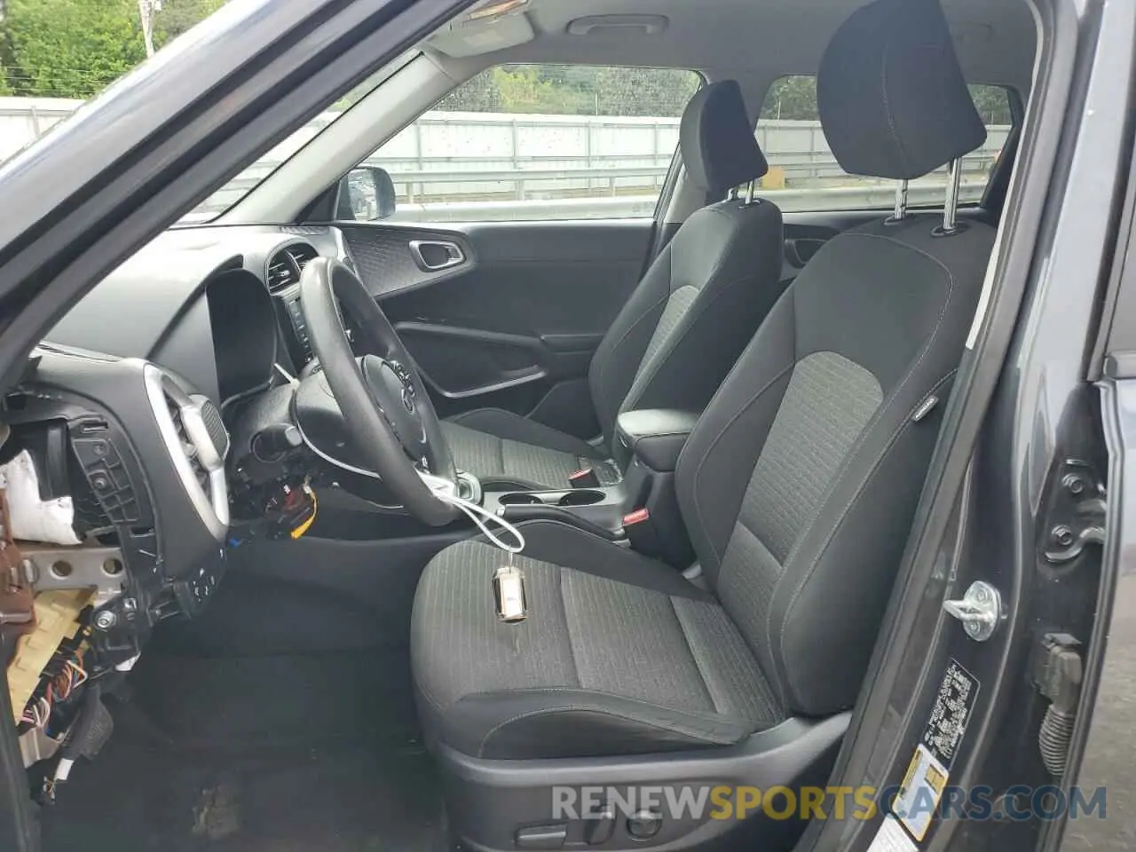 7 Photograph of a damaged car KNDJ23AU8M7778643 KIA SOUL 2021