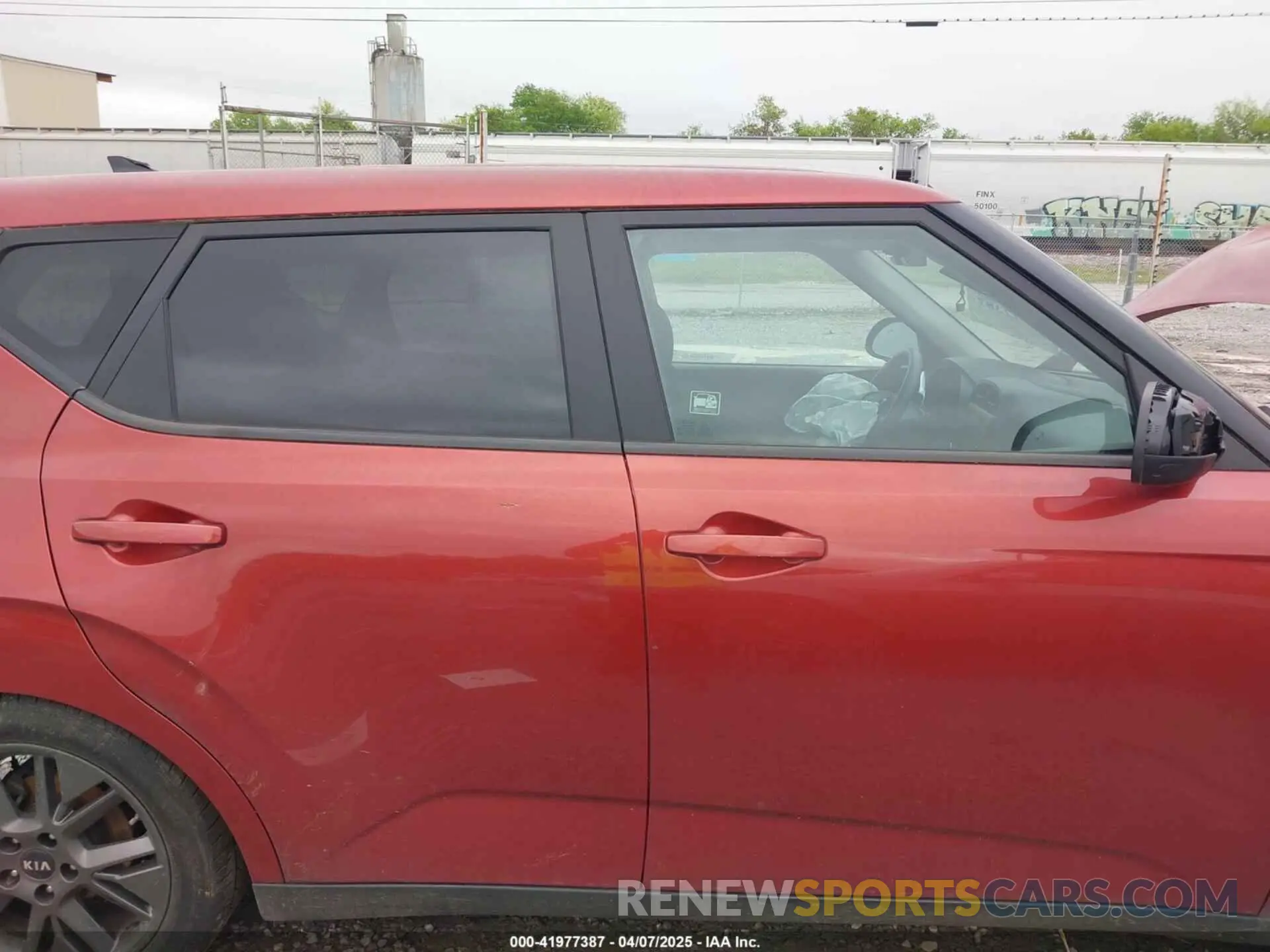 13 Photograph of a damaged car KNDJ23AU8M7792672 KIA SOUL 2021