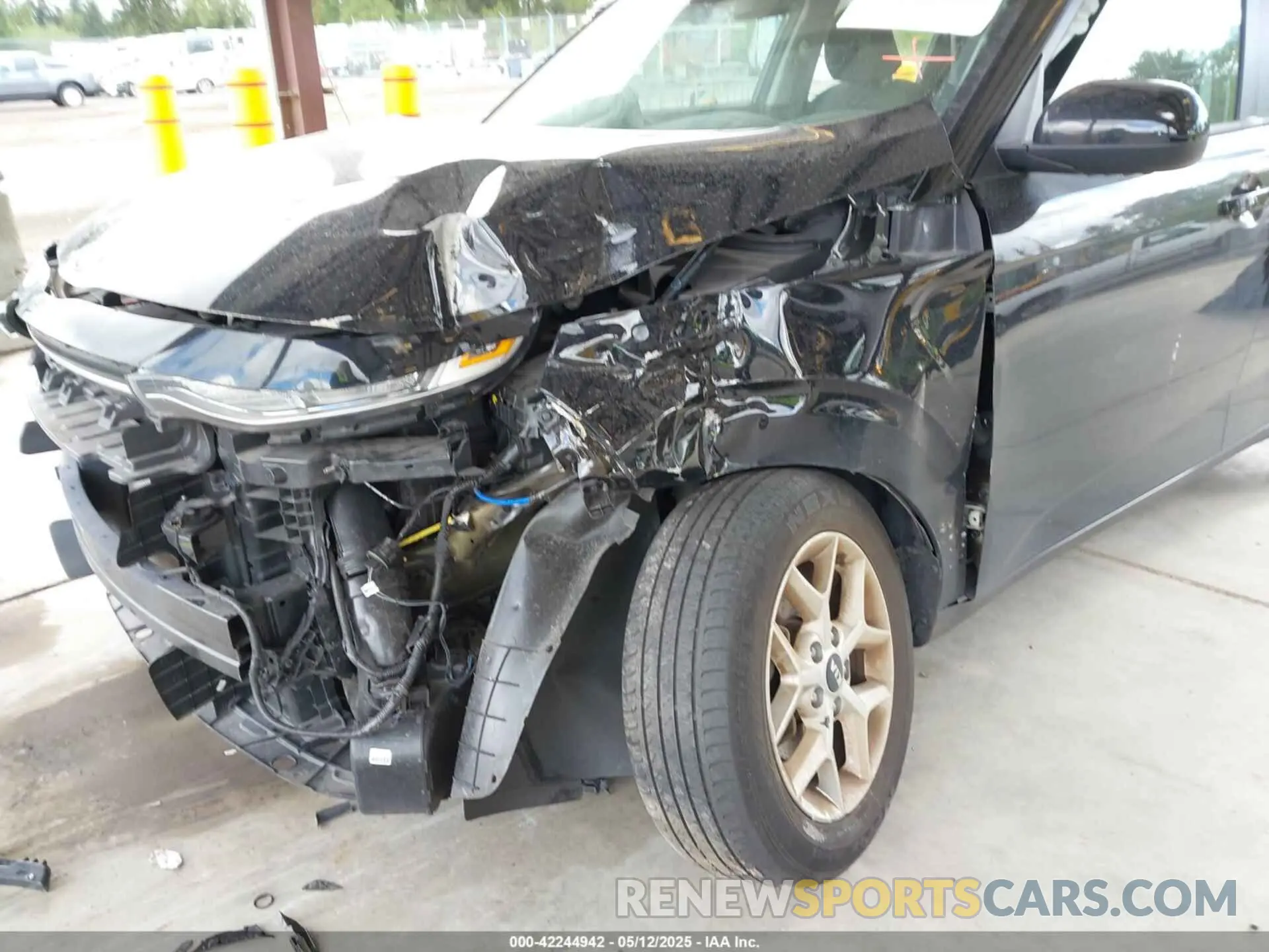 6 Photograph of a damaged car KNDJ23AU9M7125254 KIA SOUL 2021