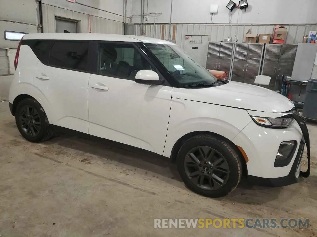 4 Photograph of a damaged car KNDJ23AU9M7146931 KIA SOUL 2021