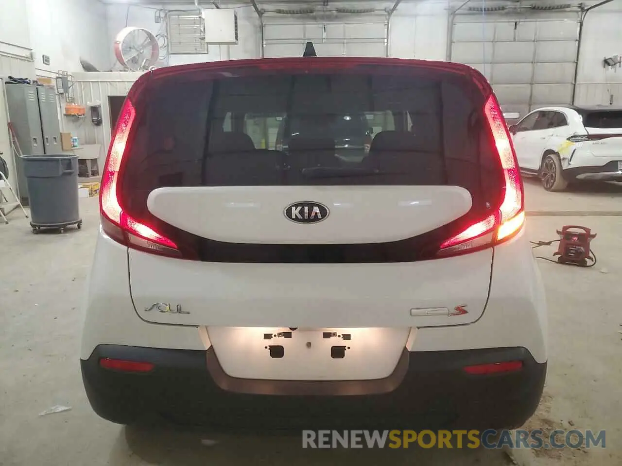 6 Photograph of a damaged car KNDJ23AU9M7146931 KIA SOUL 2021