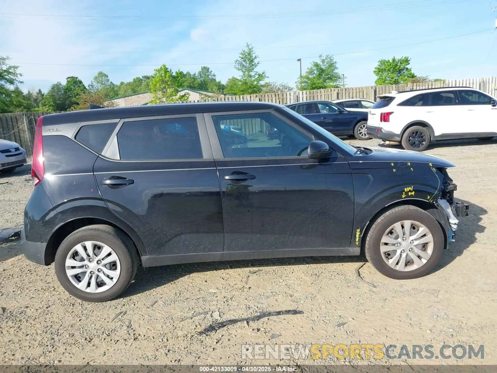 14 Photograph of a damaged car KNDJ23AU9M7147254 KIA SOUL 2021