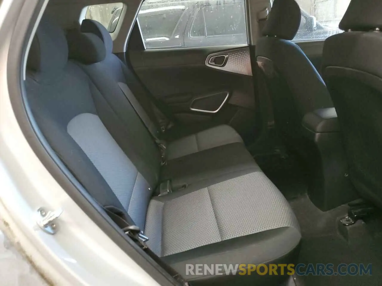 10 Photograph of a damaged car KNDJ23AU9M7762175 KIA SOUL 2021