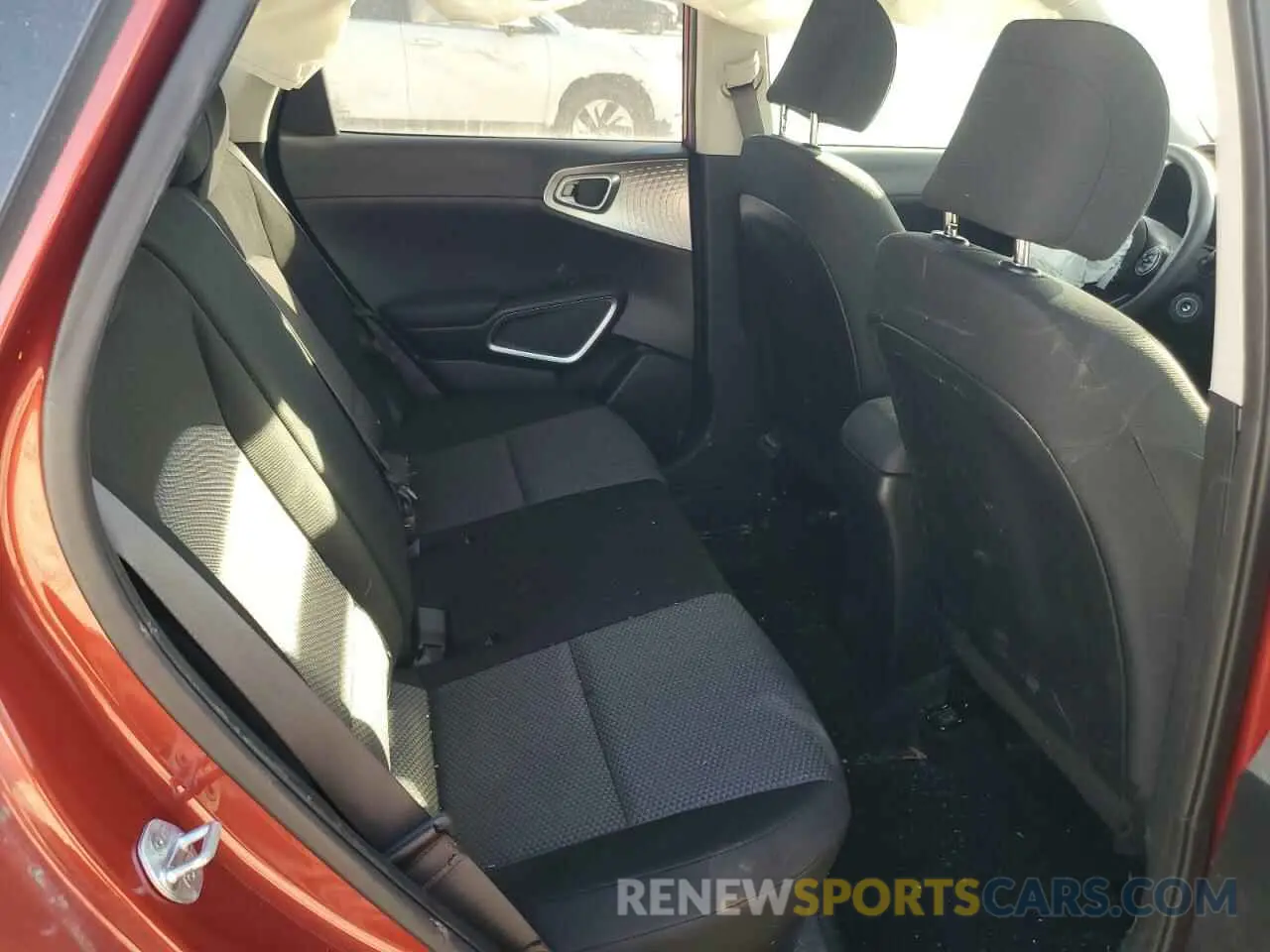 11 Photograph of a damaged car KNDJ23AU9M7788212 KIA SOUL 2021