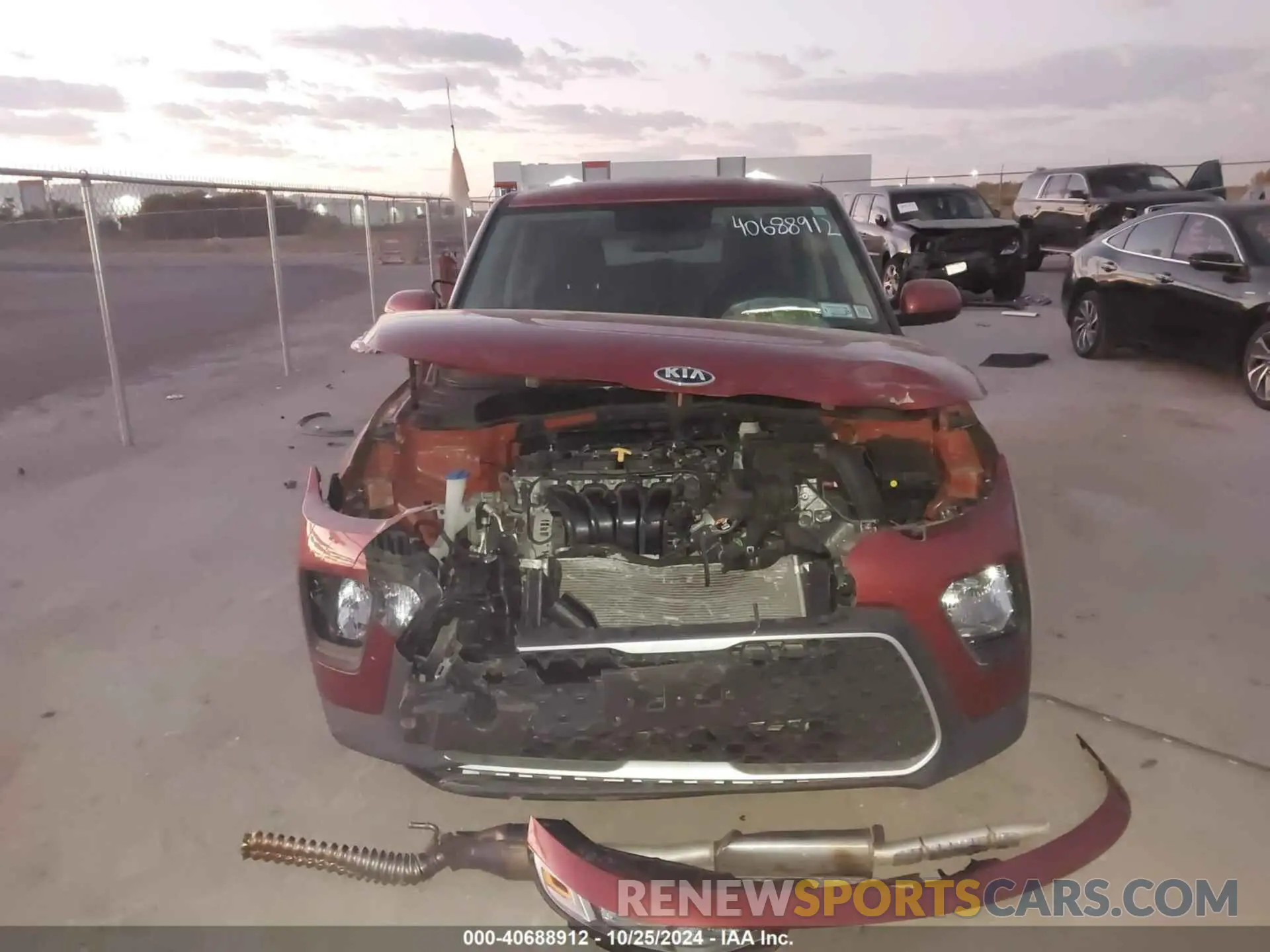 11 Photograph of a damaged car KNDJ23AUXM7743215 KIA SOUL 2021