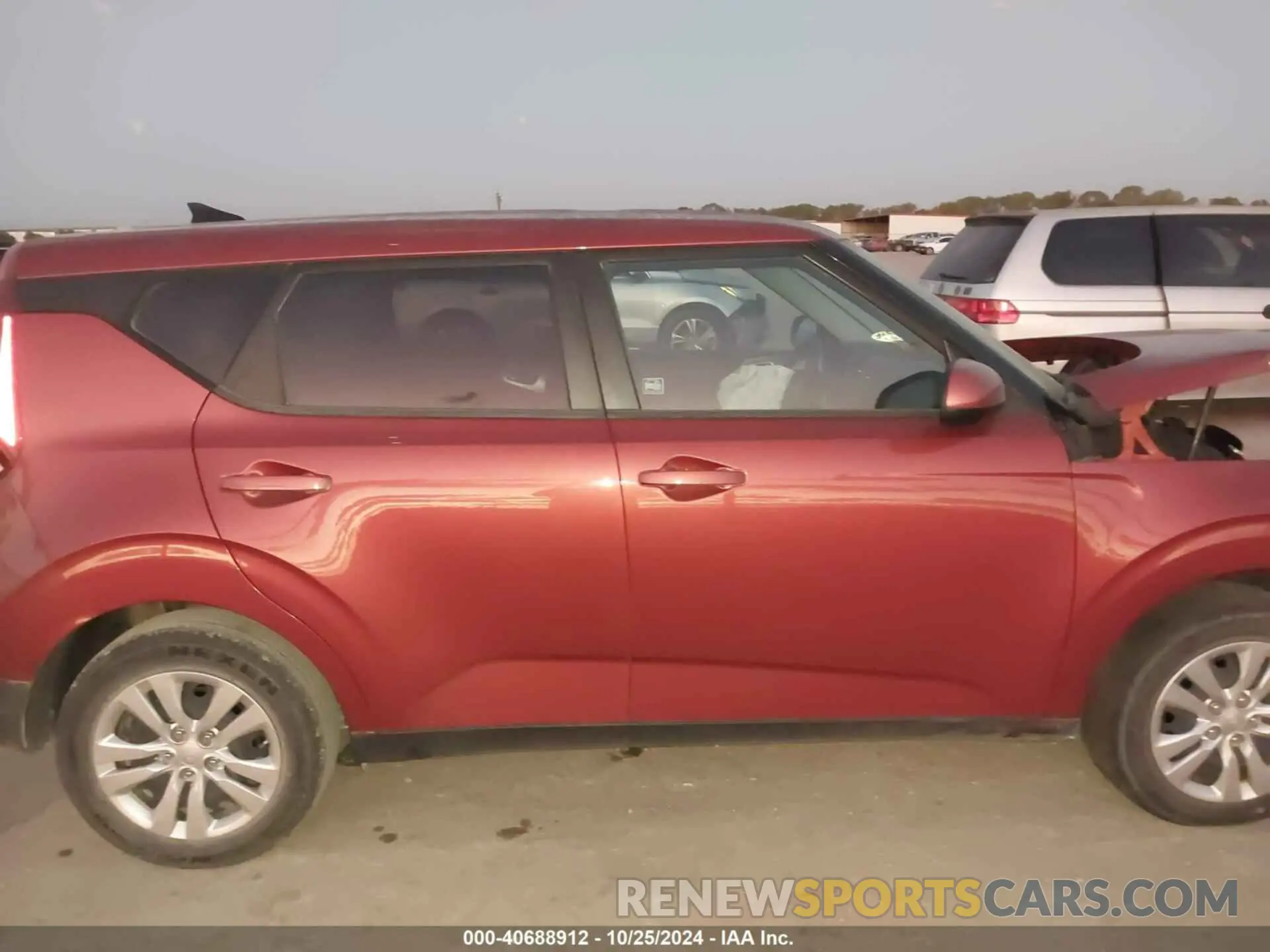 12 Photograph of a damaged car KNDJ23AUXM7743215 KIA SOUL 2021