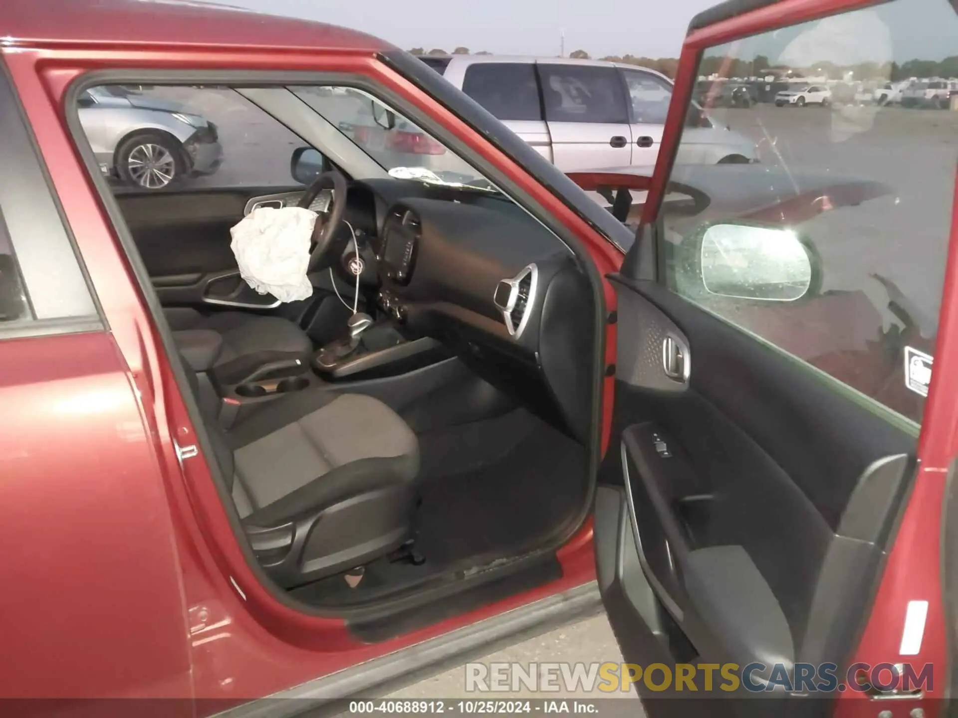 5 Photograph of a damaged car KNDJ23AUXM7743215 KIA SOUL 2021