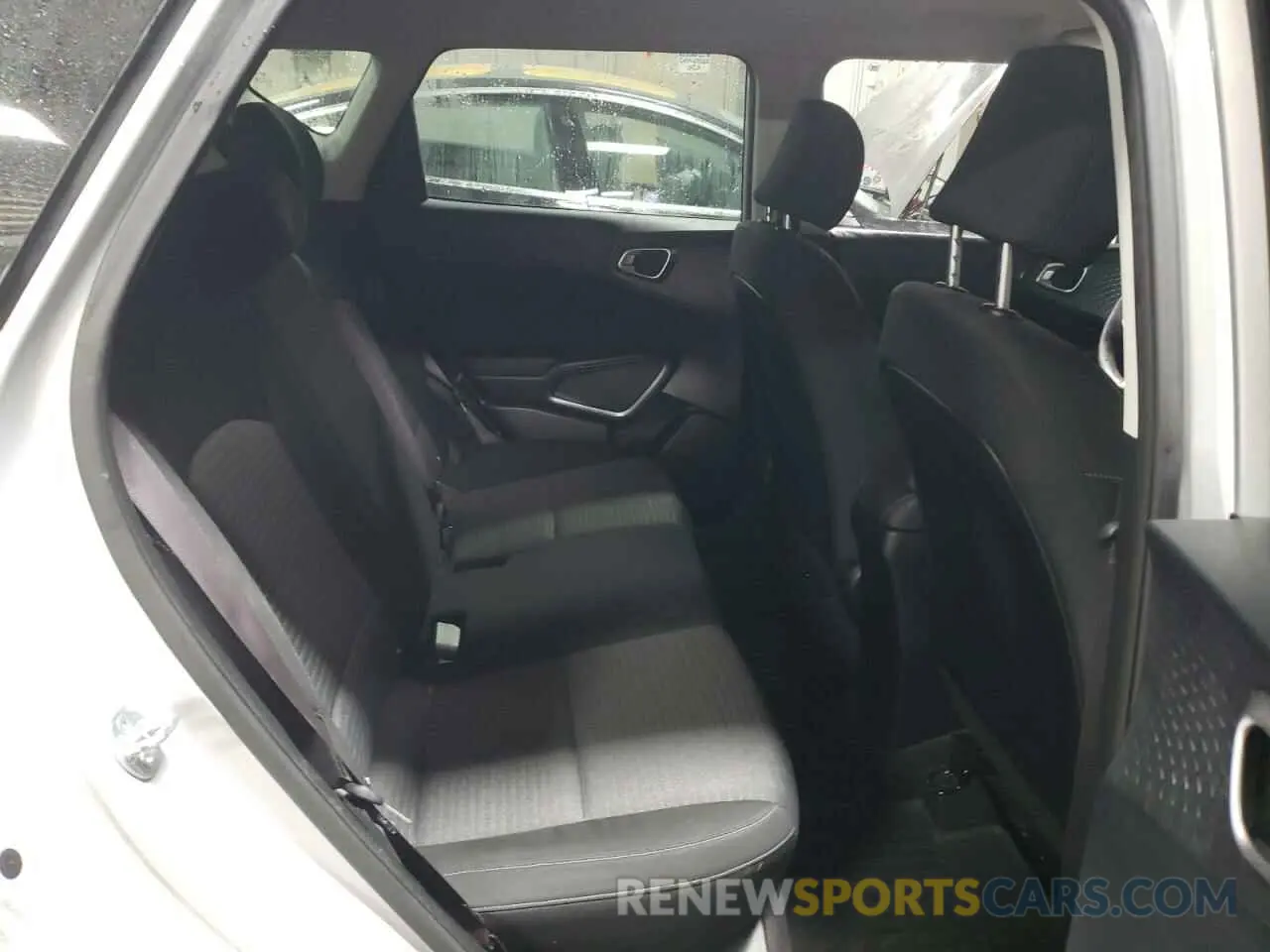 10 Photograph of a damaged car KNDJ23AUXM7781009 KIA SOUL 2021