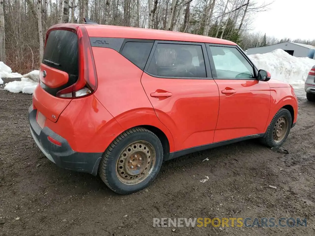 3 Photograph of a damaged car KNDJ33AU0M7754818 KIA SOUL 2021