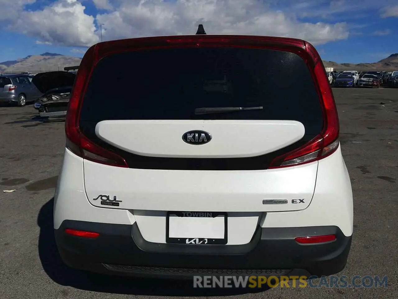 6 Photograph of a damaged car KNDJ33AU1M7140411 KIA SOUL 2021