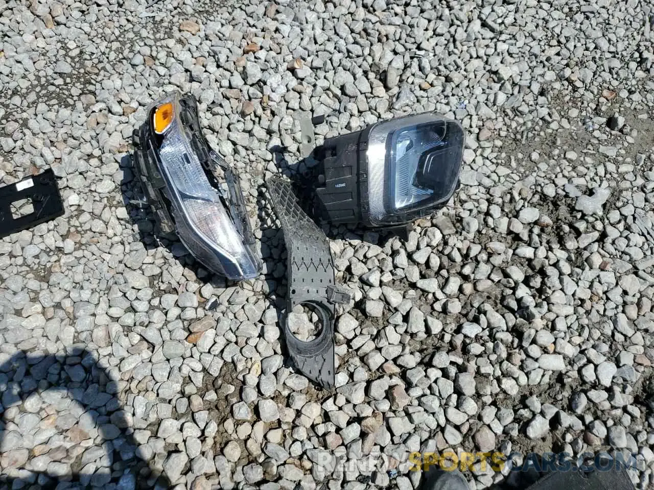 13 Photograph of a damaged car KNDJ33AU1M7750633 KIA SOUL 2021