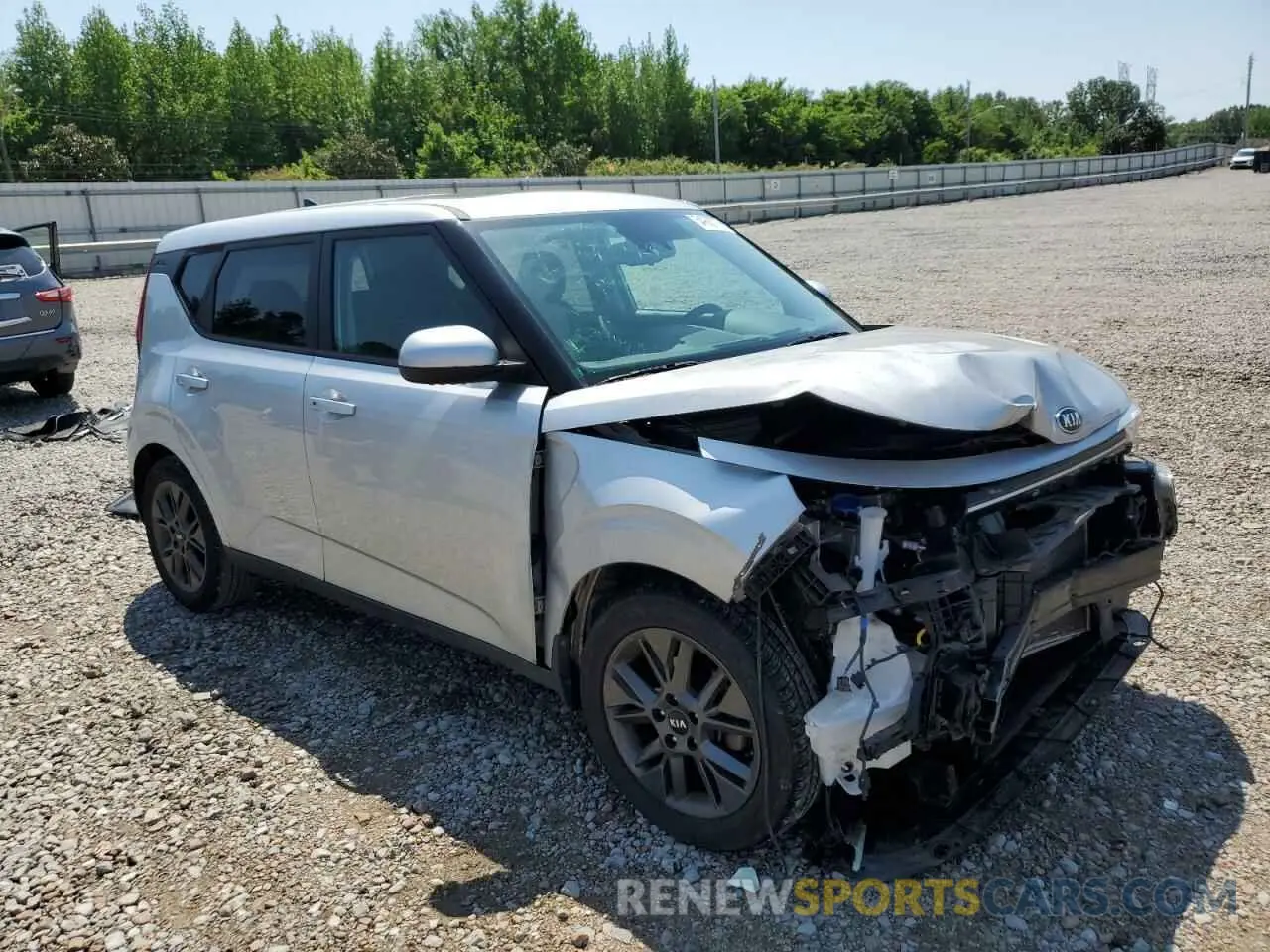 4 Photograph of a damaged car KNDJ33AU1M7750633 KIA SOUL 2021