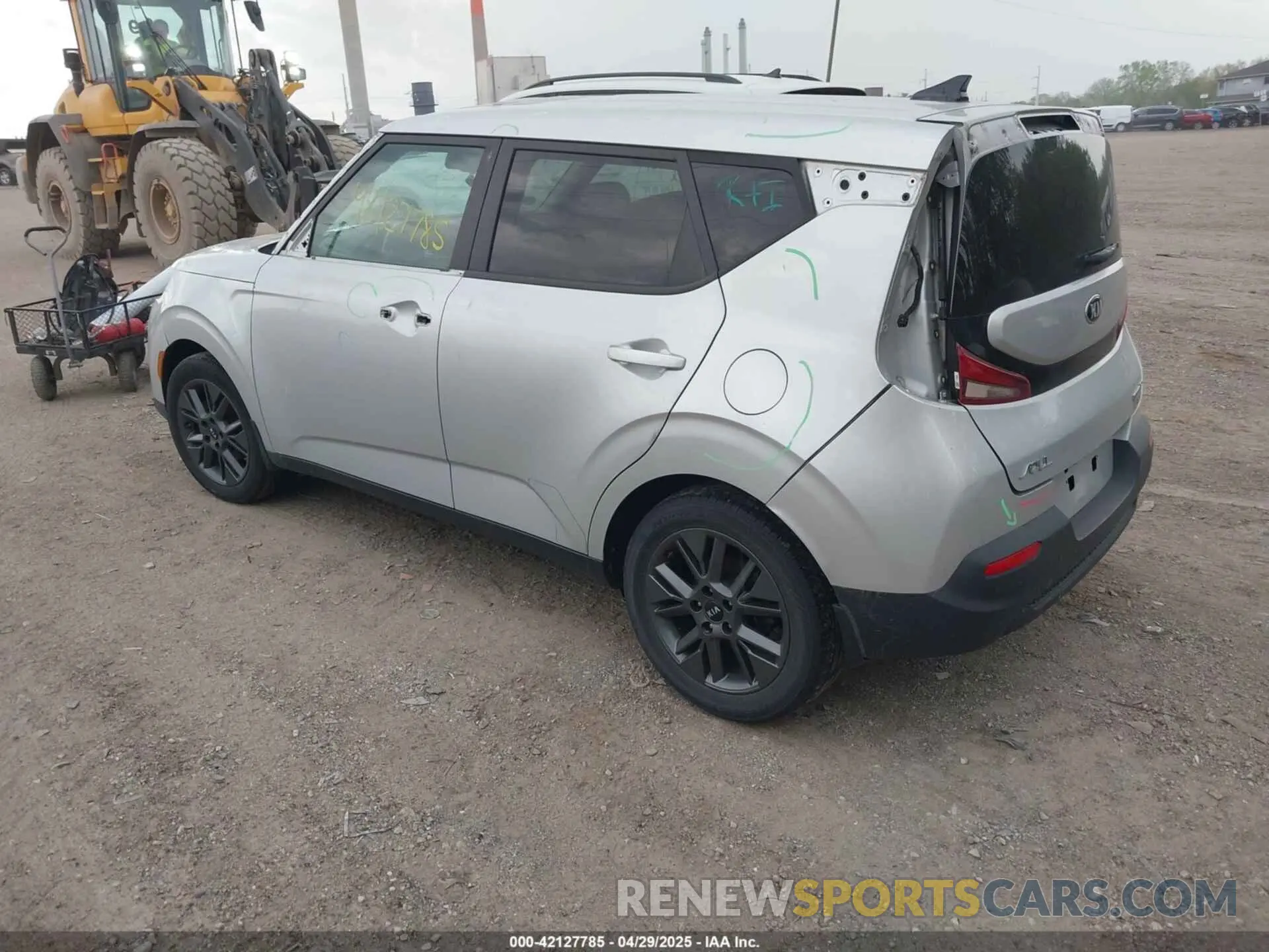 3 Photograph of a damaged car KNDJ33AU1M7756092 KIA SOUL 2021