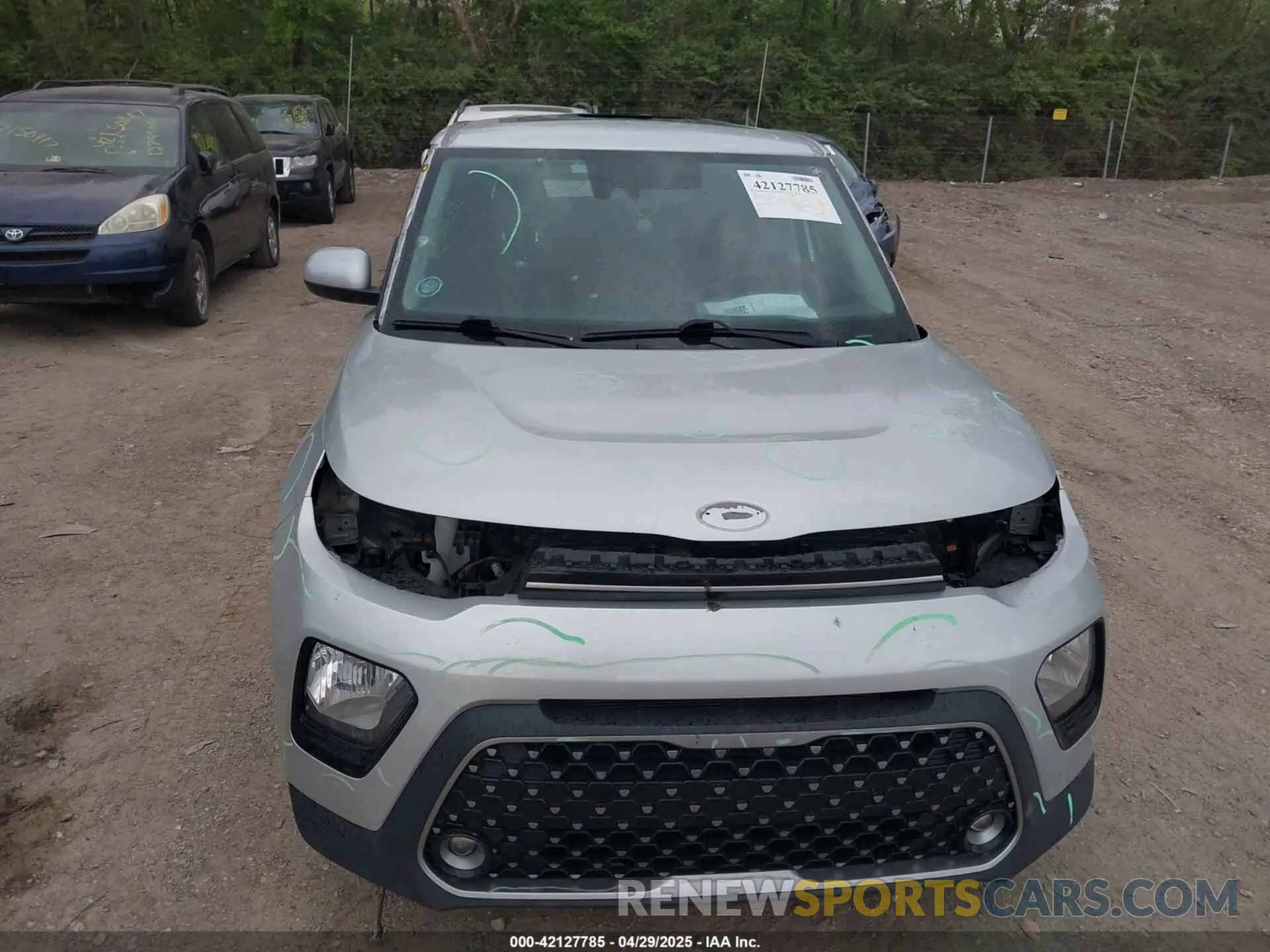 6 Photograph of a damaged car KNDJ33AU1M7756092 KIA SOUL 2021