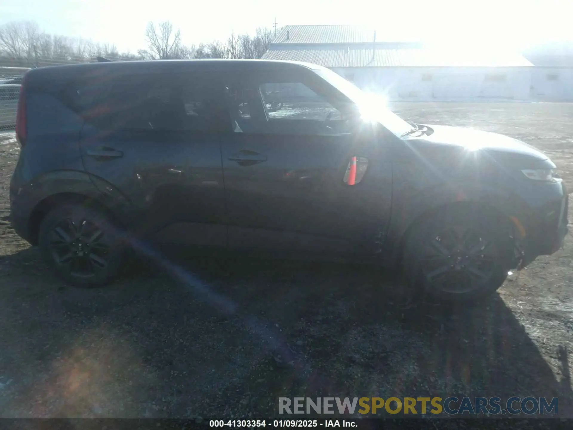 13 Photograph of a damaged car KNDJ33AU1M7789500 KIA SOUL 2021