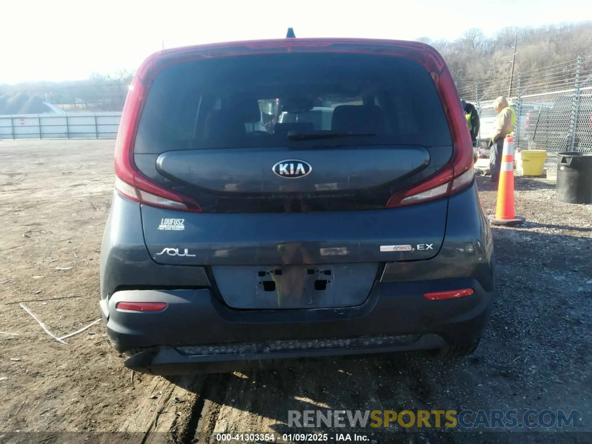 16 Photograph of a damaged car KNDJ33AU1M7789500 KIA SOUL 2021
