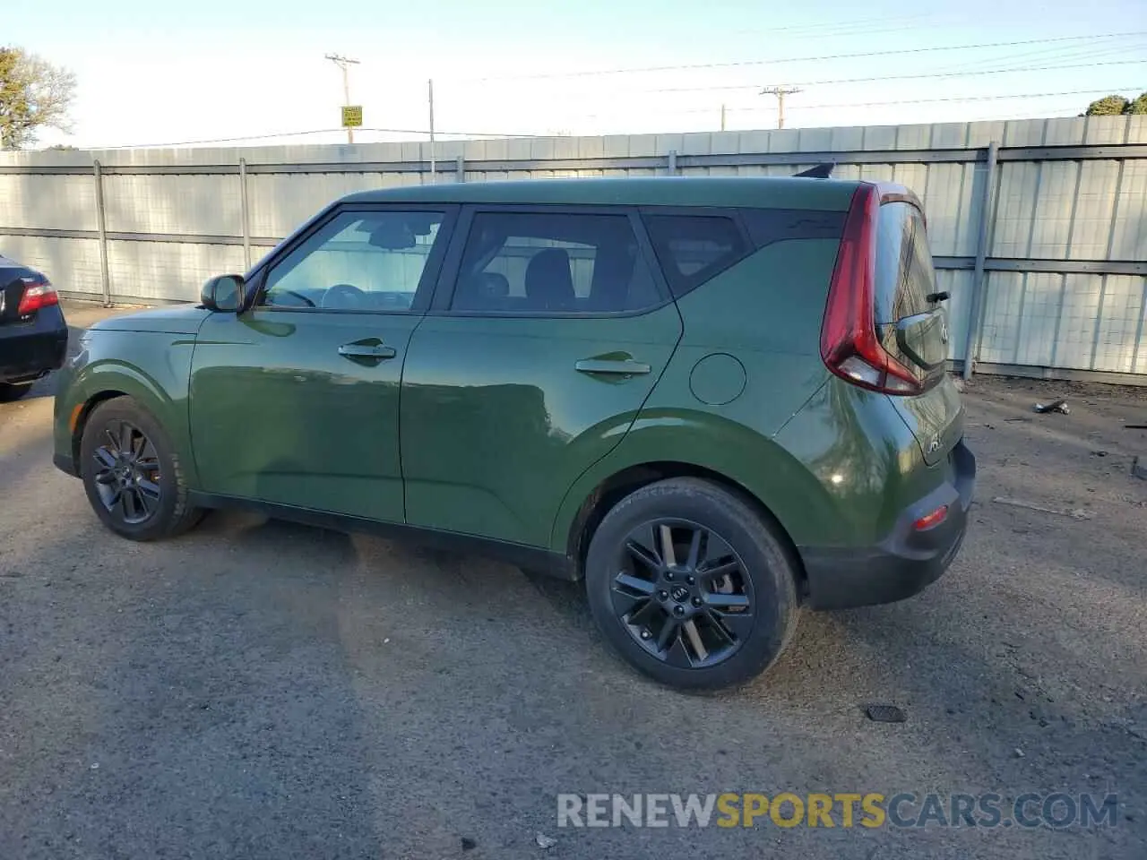 2 Photograph of a damaged car KNDJ33AU2M7136450 KIA SOUL 2021