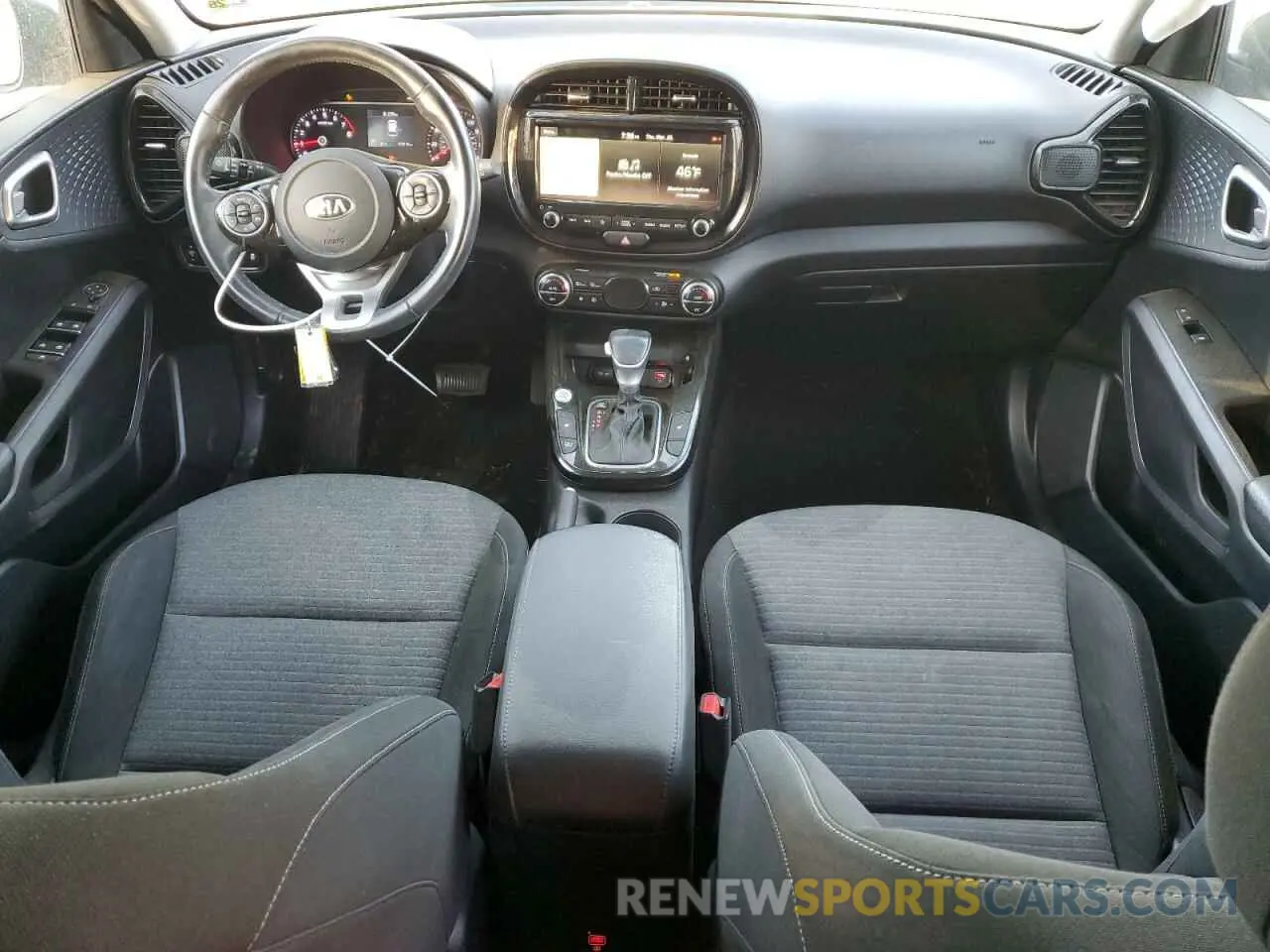 8 Photograph of a damaged car KNDJ33AU2M7136450 KIA SOUL 2021