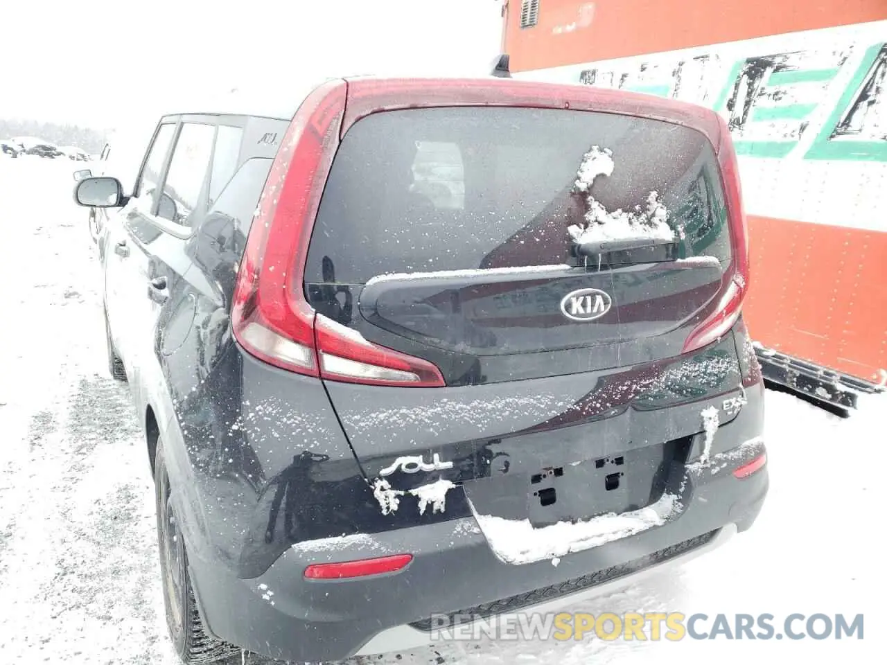 6 Photograph of a damaged car KNDJ33AU4M7140354 KIA SOUL 2021