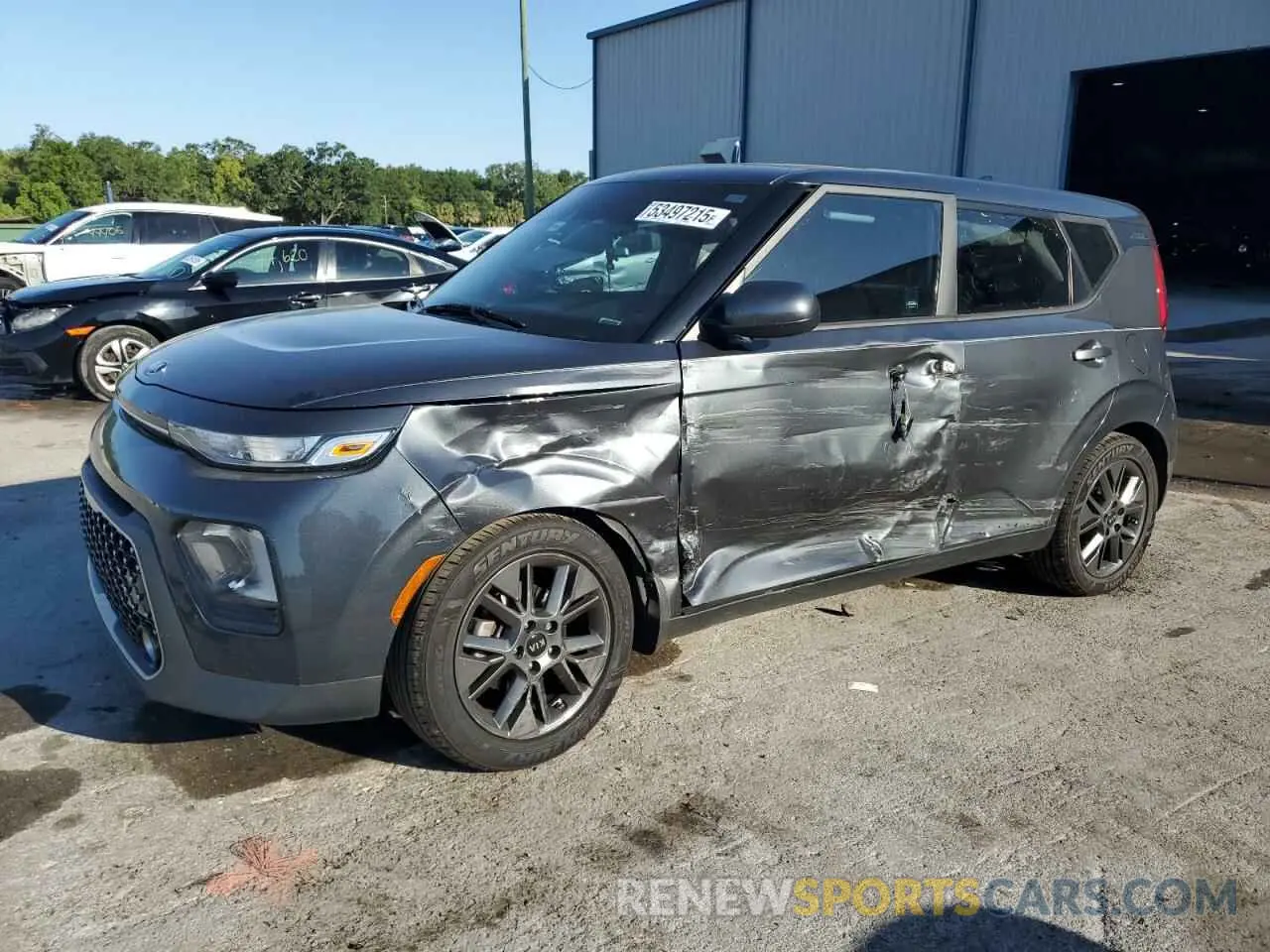 1 Photograph of a damaged car KNDJ33AU5M7761991 KIA SOUL 2021