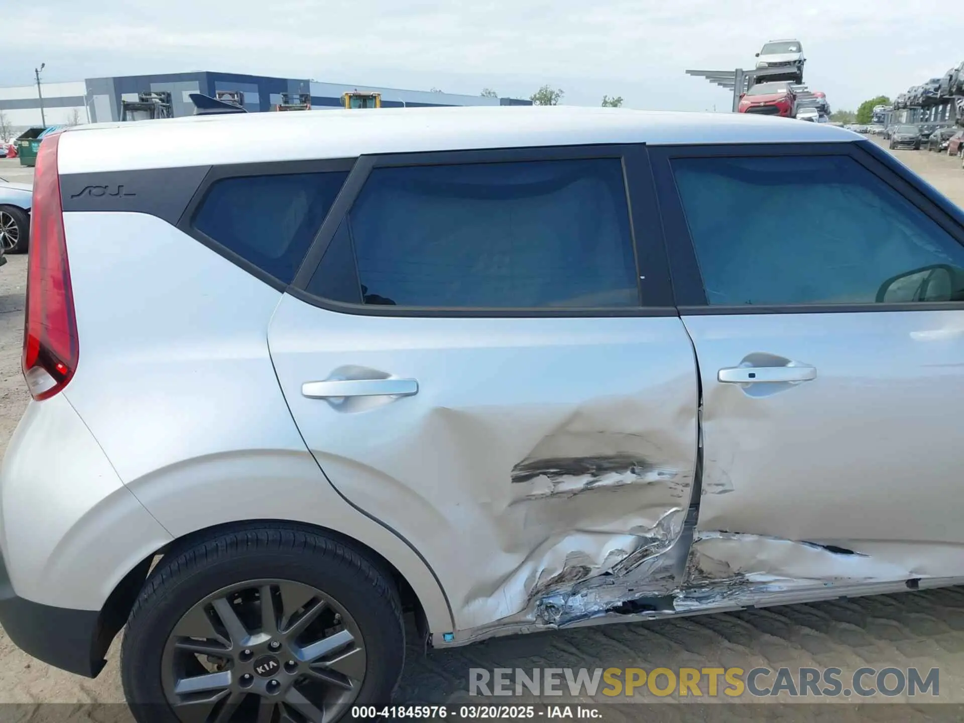 6 Photograph of a damaged car KNDJ33AU5M7790701 KIA SOUL 2021