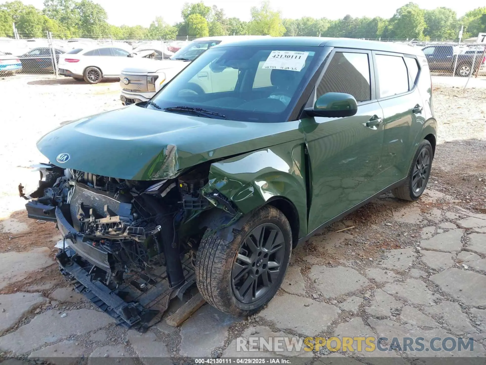 2 Photograph of a damaged car KNDJ33AU6M7127928 KIA SOUL 2021