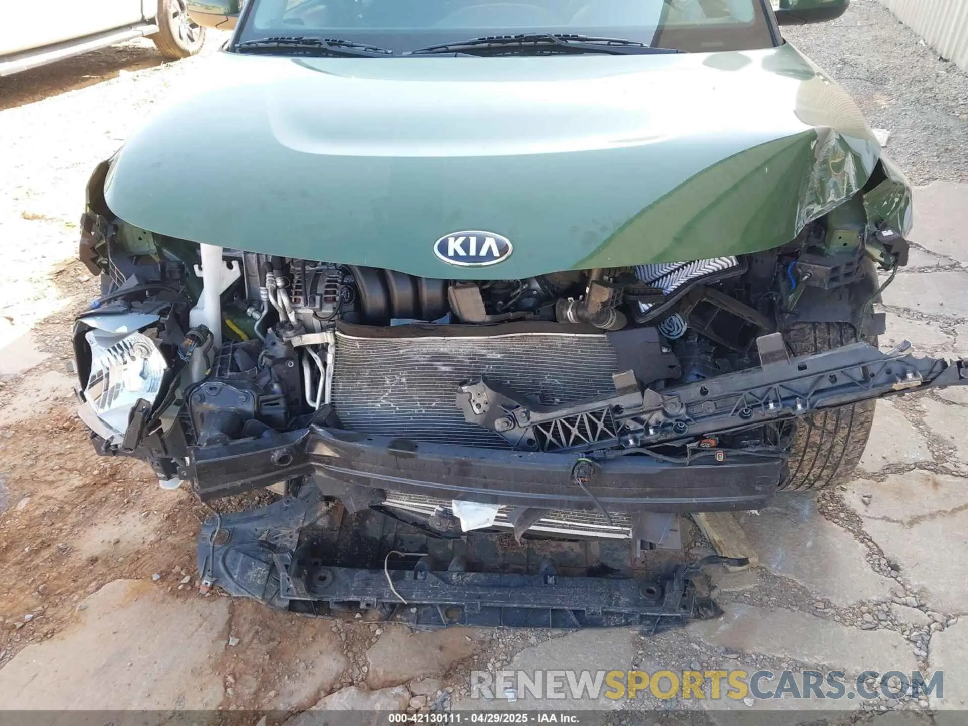 6 Photograph of a damaged car KNDJ33AU6M7127928 KIA SOUL 2021