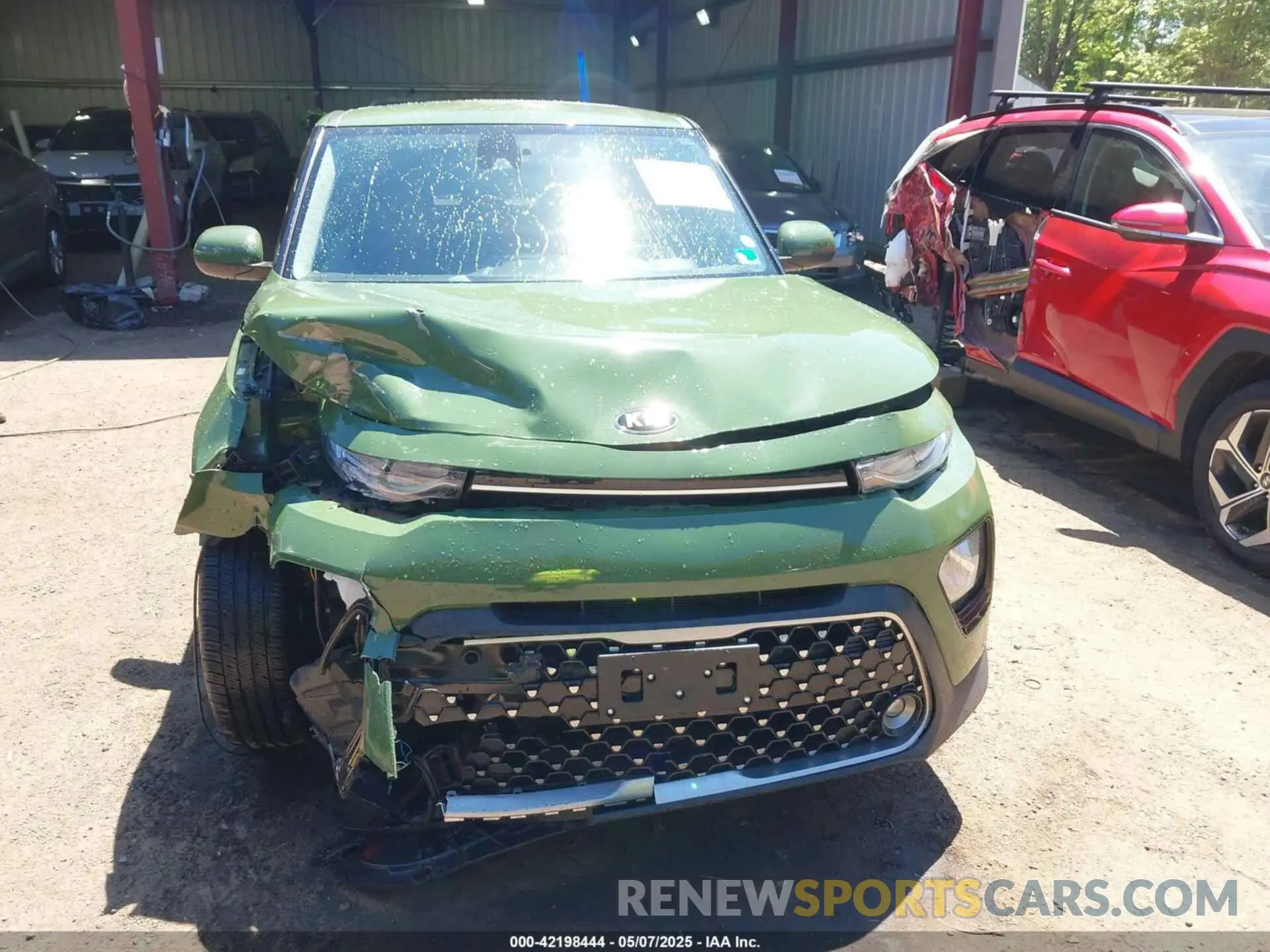 13 Photograph of a damaged car KNDJ33AU6M7133177 KIA SOUL 2021