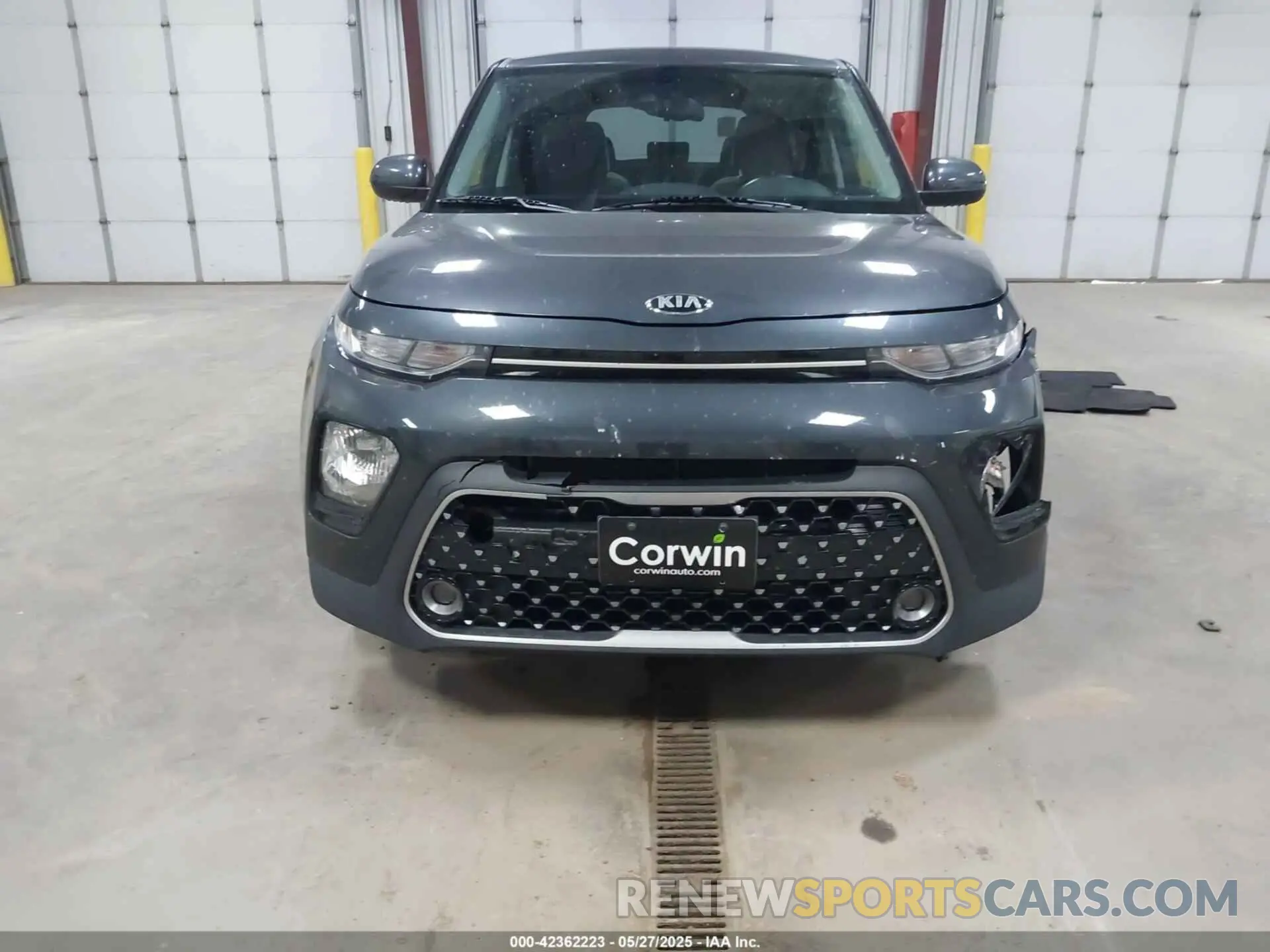 12 Photograph of a damaged car KNDJ33AU8M7784181 KIA SOUL 2021