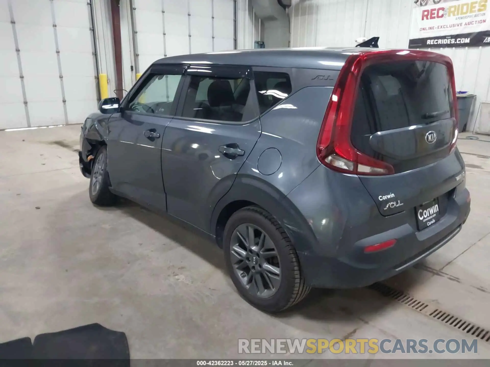 3 Photograph of a damaged car KNDJ33AU8M7784181 KIA SOUL 2021