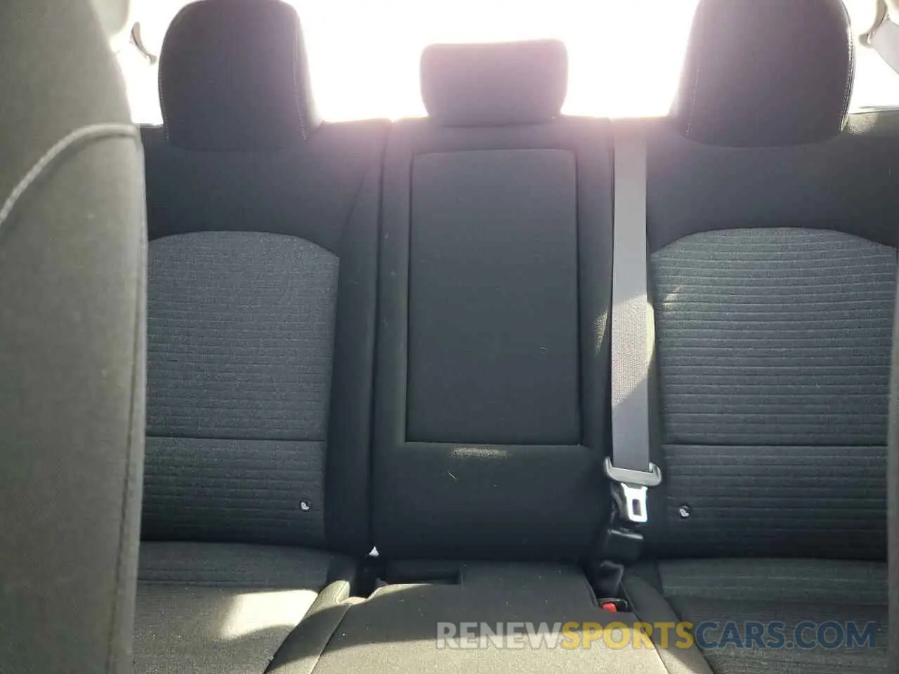 10 Photograph of a damaged car KNDJ33AU9M7135084 KIA SOUL 2021