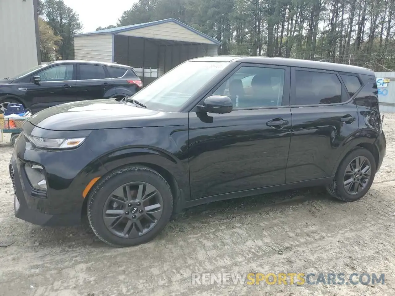 1 Photograph of a damaged car KNDJ33AU9M7763274 KIA SOUL 2021