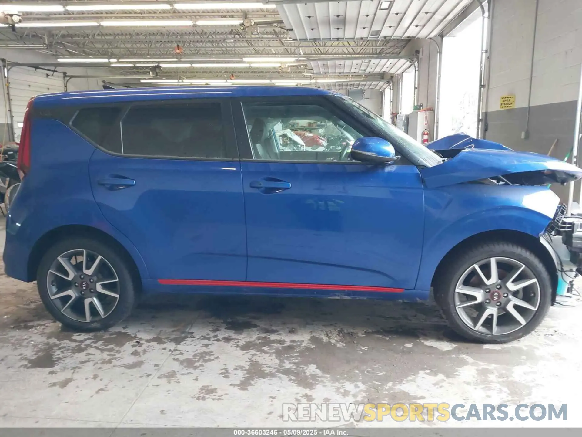 14 Photograph of a damaged car KNDJ53AF2M7738986 KIA SOUL 2021