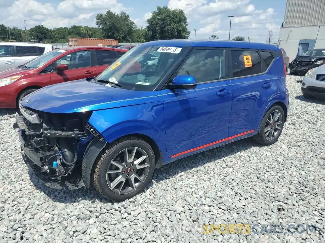 1 Photograph of a damaged car KNDJ53AF4M7738682 KIA SOUL 2021