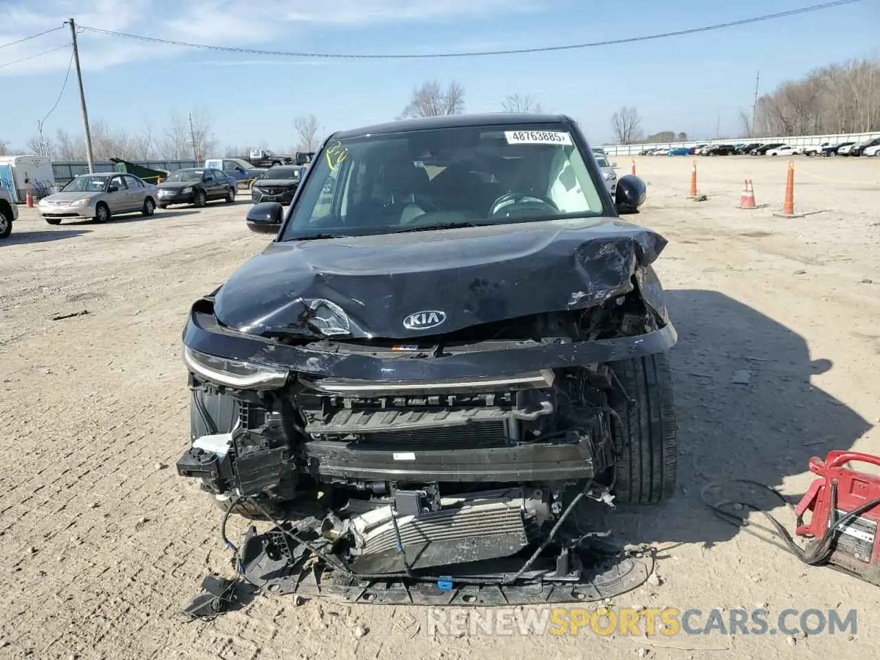 5 Photograph of a damaged car KNDJ53AFXM7126597 KIA SOUL 2021