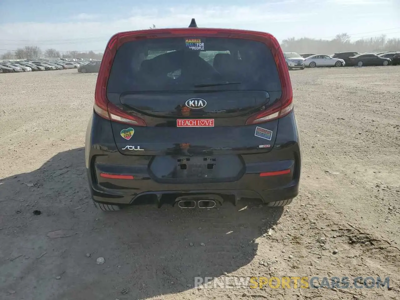 6 Photograph of a damaged car KNDJ53AFXM7126597 KIA SOUL 2021