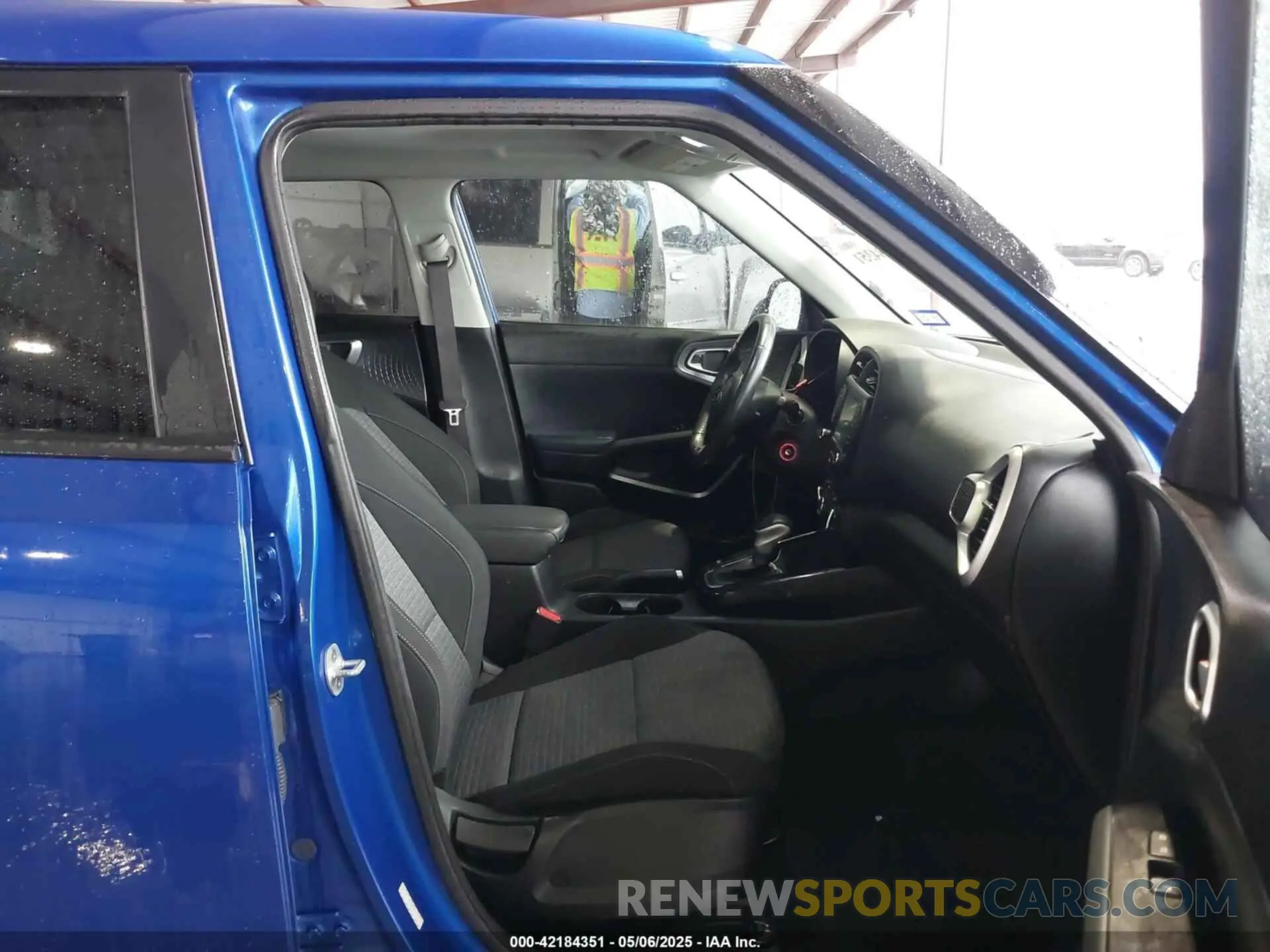 5 Photograph of a damaged car KNDJ63AU0M7762831 KIA SOUL 2021