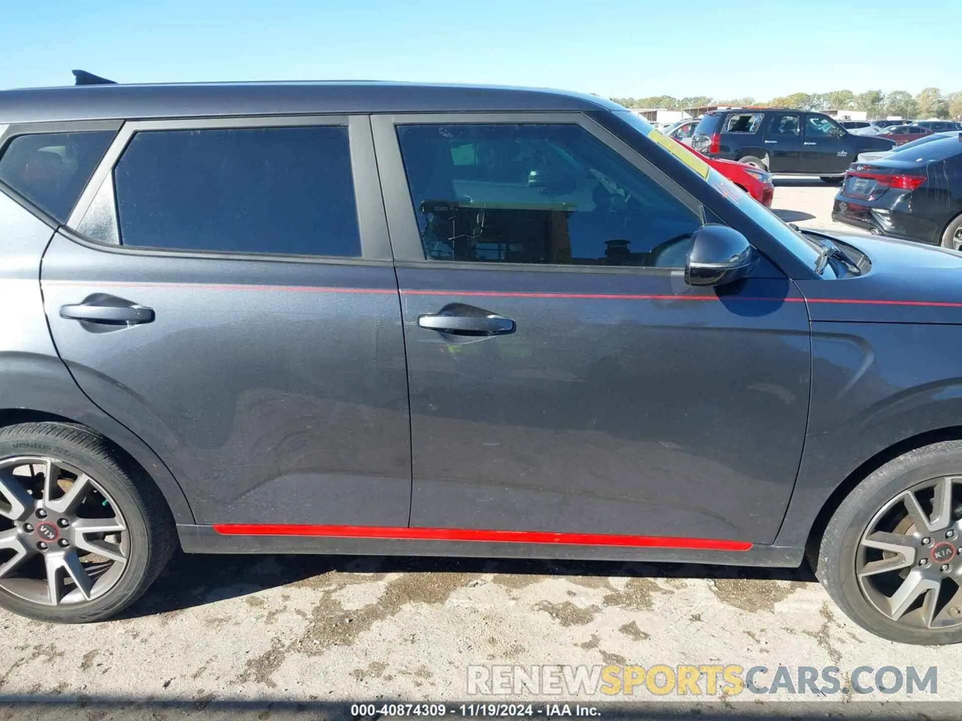 13 Photograph of a damaged car KNDJ63AU0M7779550 KIA SOUL 2021