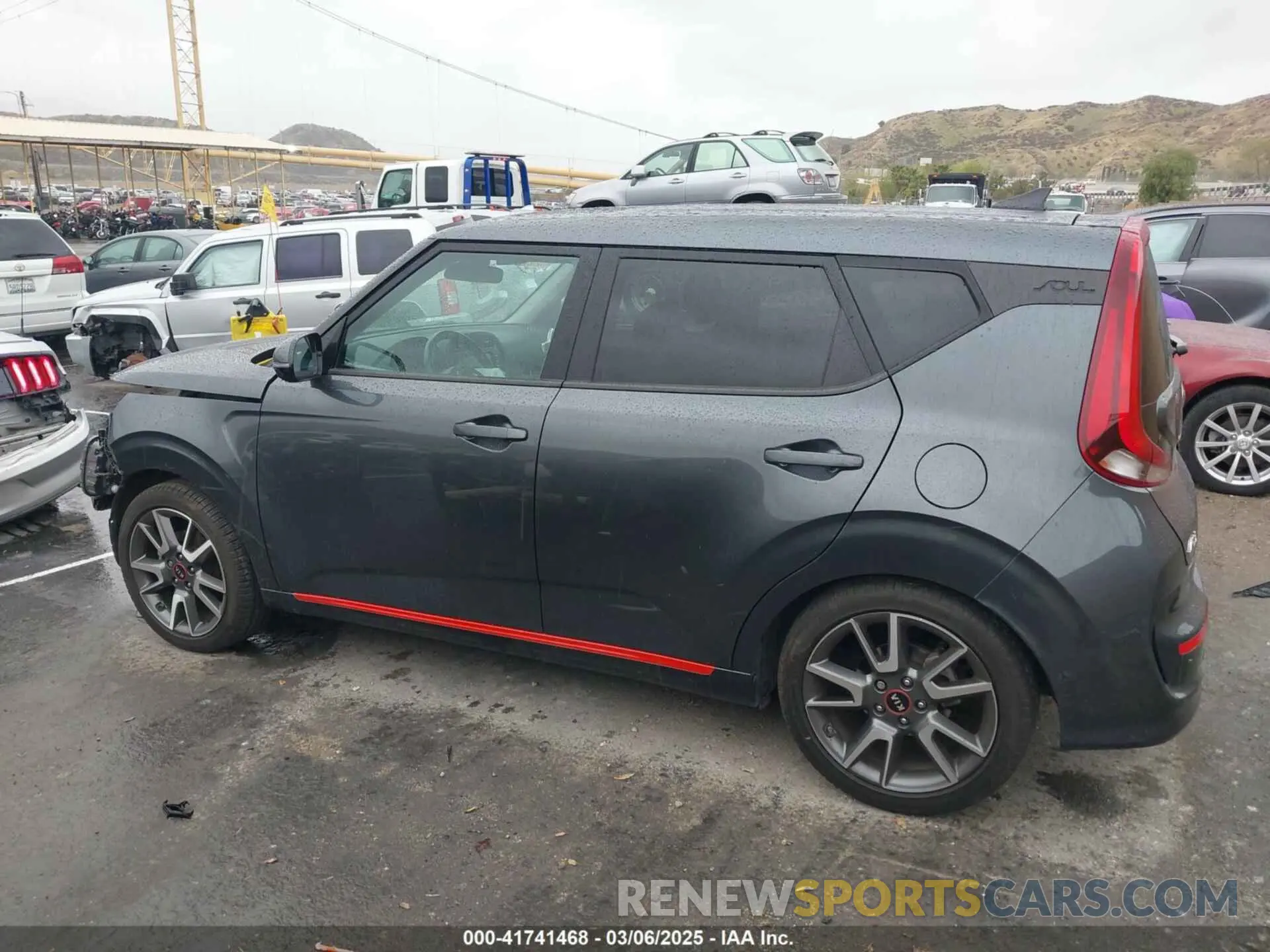 15 Photograph of a damaged car KNDJ63AU0M7791701 KIA SOUL 2021